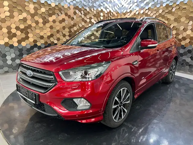 Ford Kuga 4x4 ST Line /Pano/AHK/117 € pro Monat/