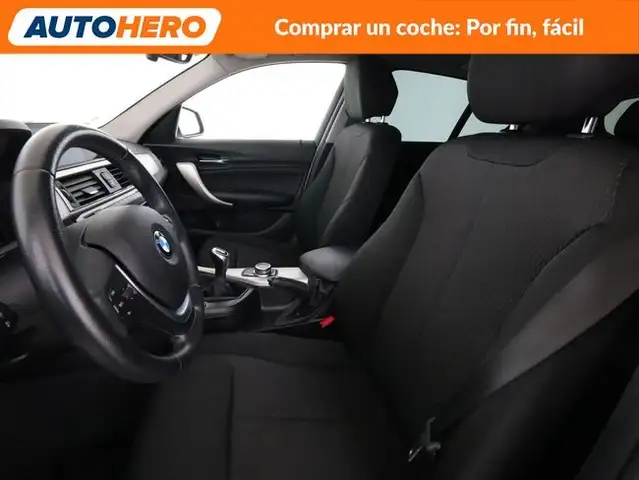 BMW 1 Series view 11