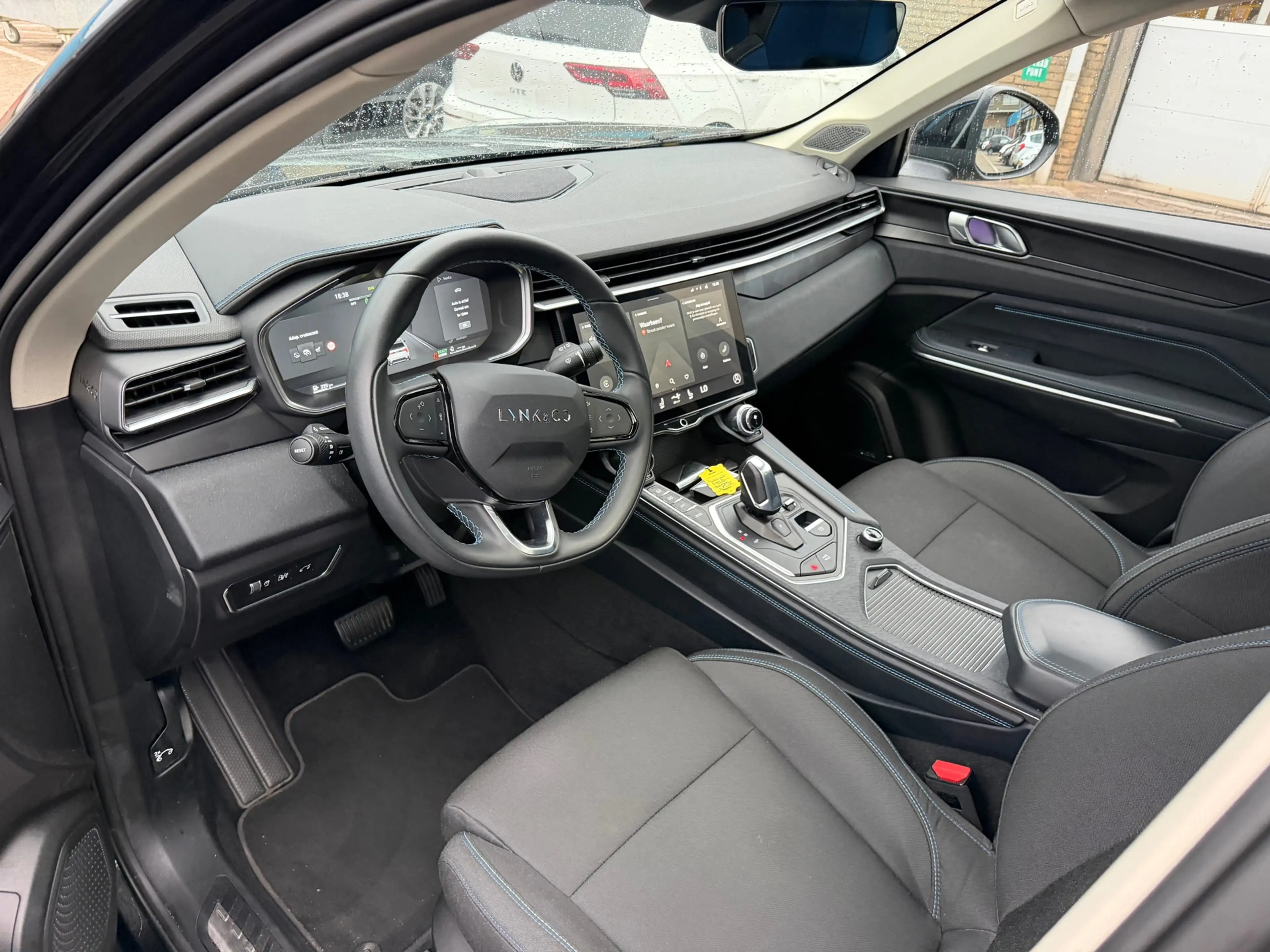 Lynk & Co 01 1.5|Automaat|1ste eig|Nap|Grote beurt gehad|Pano|c — photo 8
