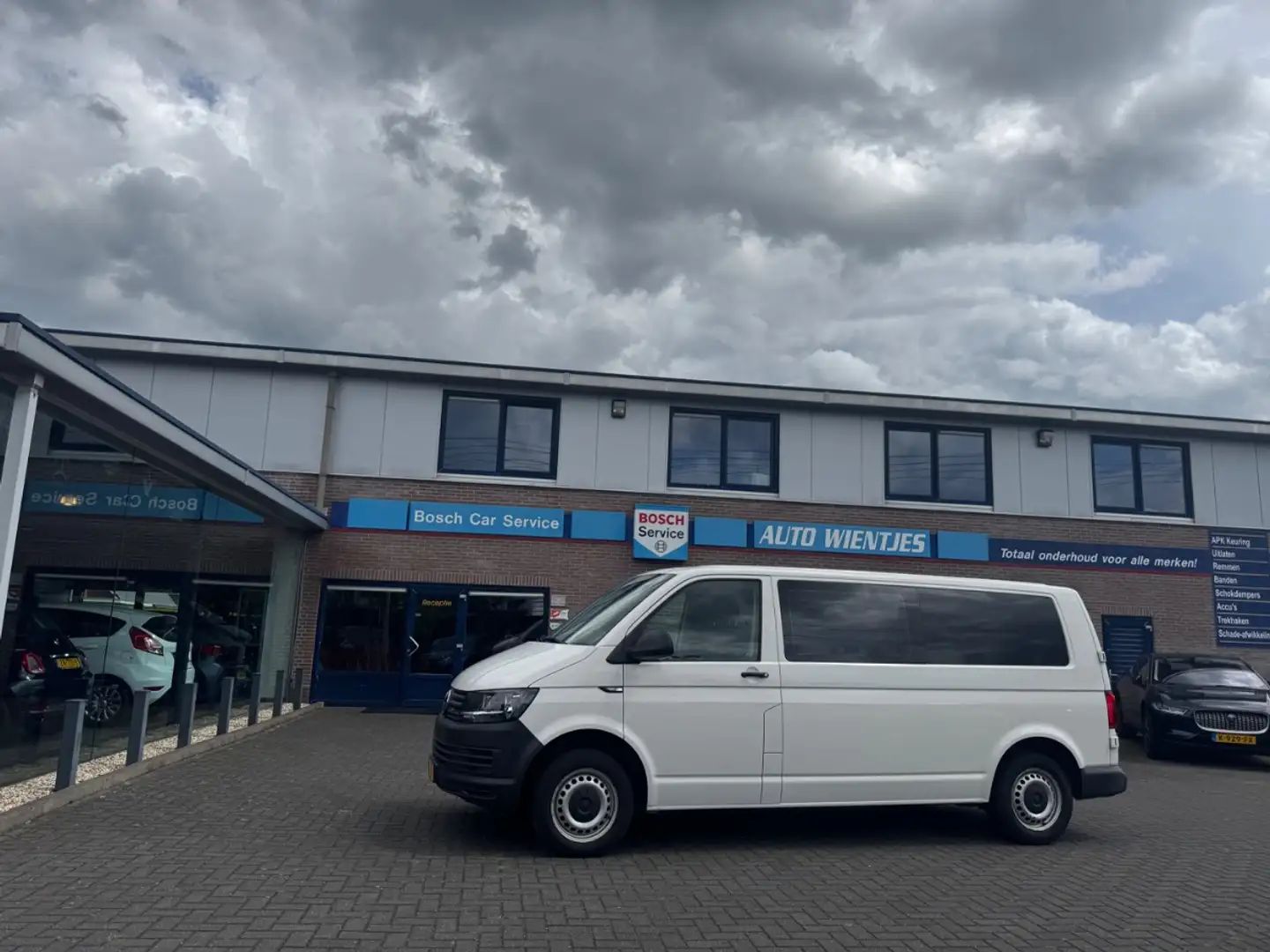 Volkswagen Transporter 2.0 TDI DC L2 75KW 6-PERS | AIRCO | CRUISE - 1
