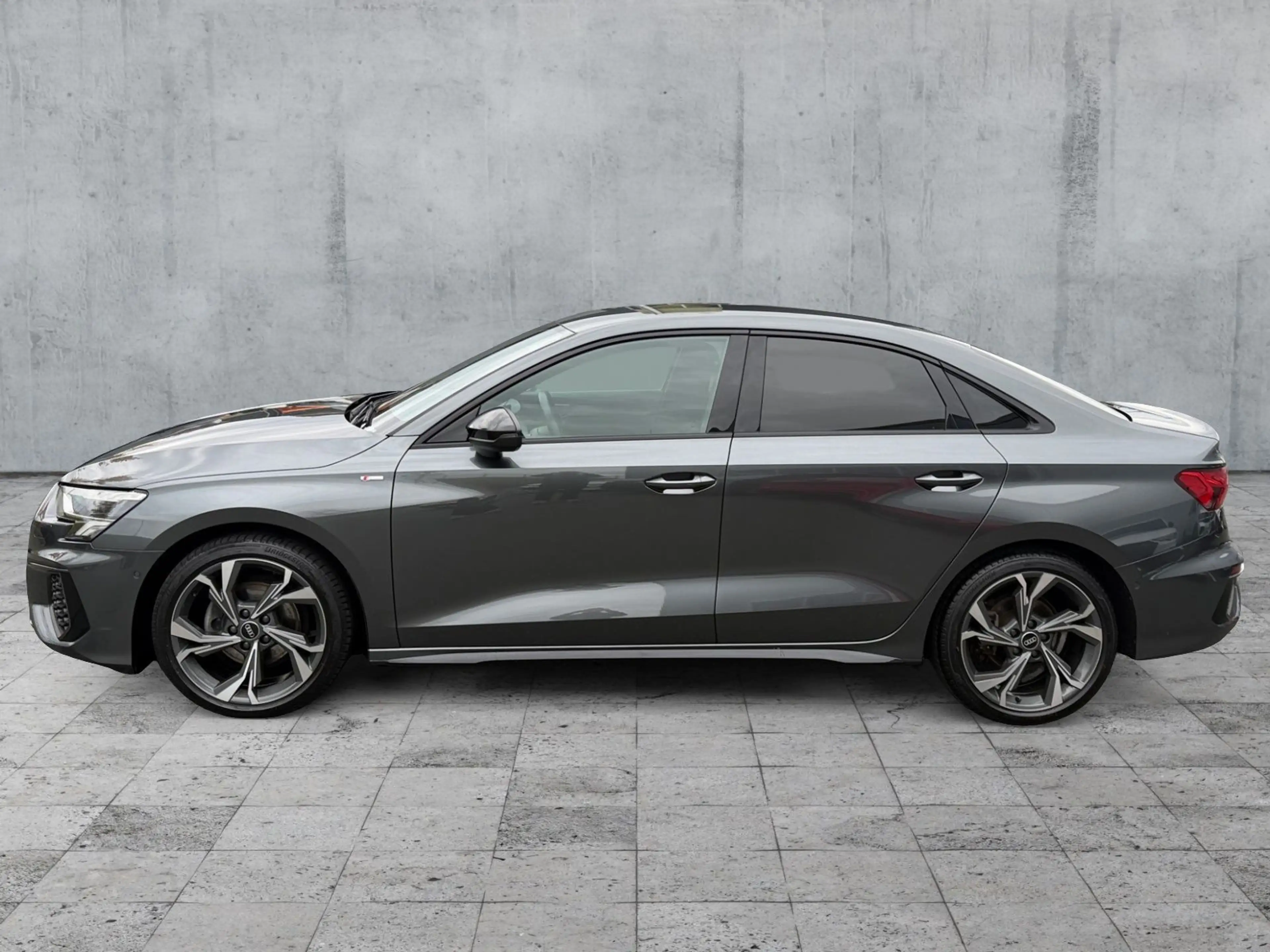 Audi A3 35 TFSI S-TR S-LINE LED+NAV+PDC+ACC — photo 4
