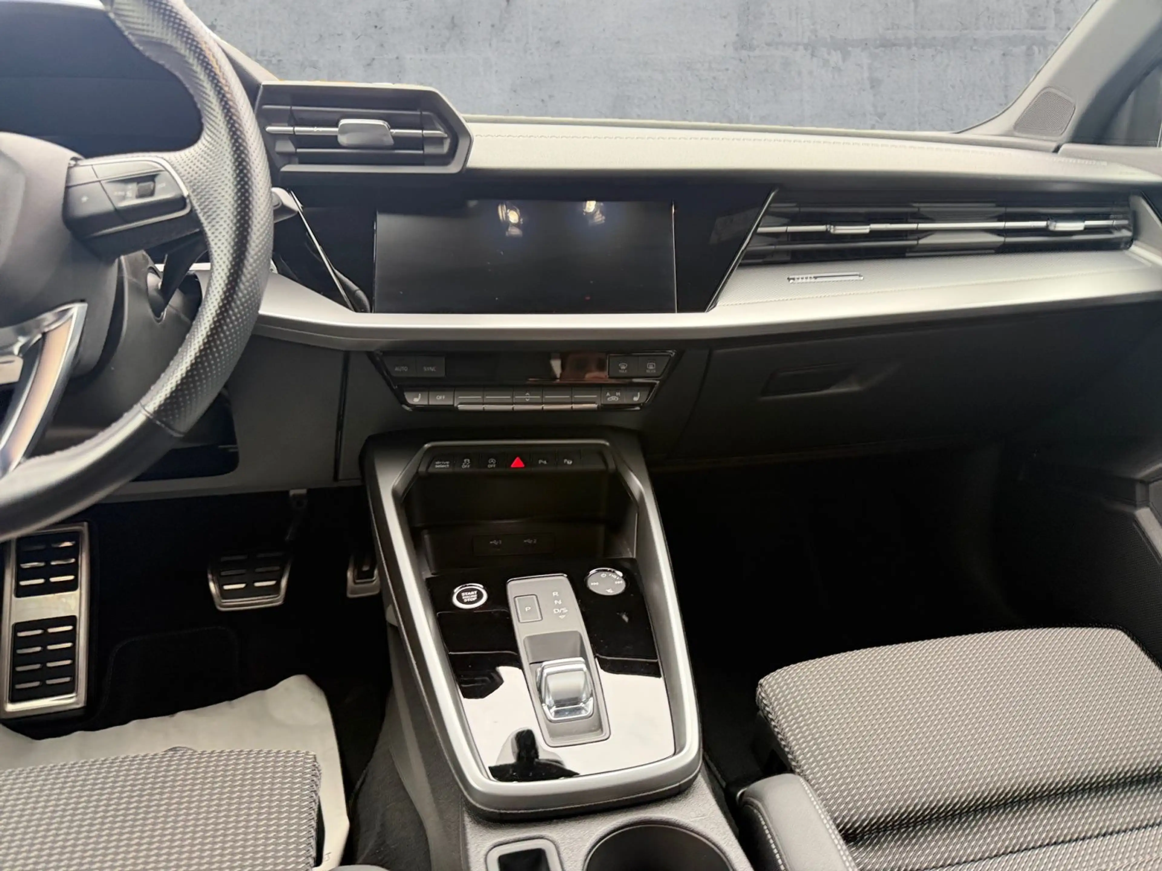 Audi A3 35 TFSI S-TR S-LINE LED+NAV+PDC+ACC — photo 11