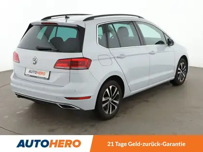 Annonce voiture d'occasion Volkswagen Golf Sportsvan - CARADIZE