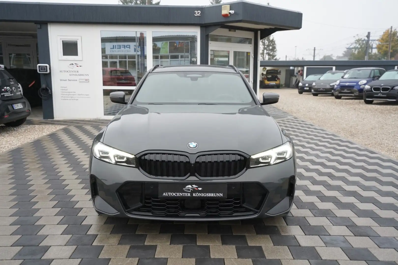 BMW 320 d*xDrive*M Sport*1.Hand*360°*Pano.*AHK*ACC... Gris - 2