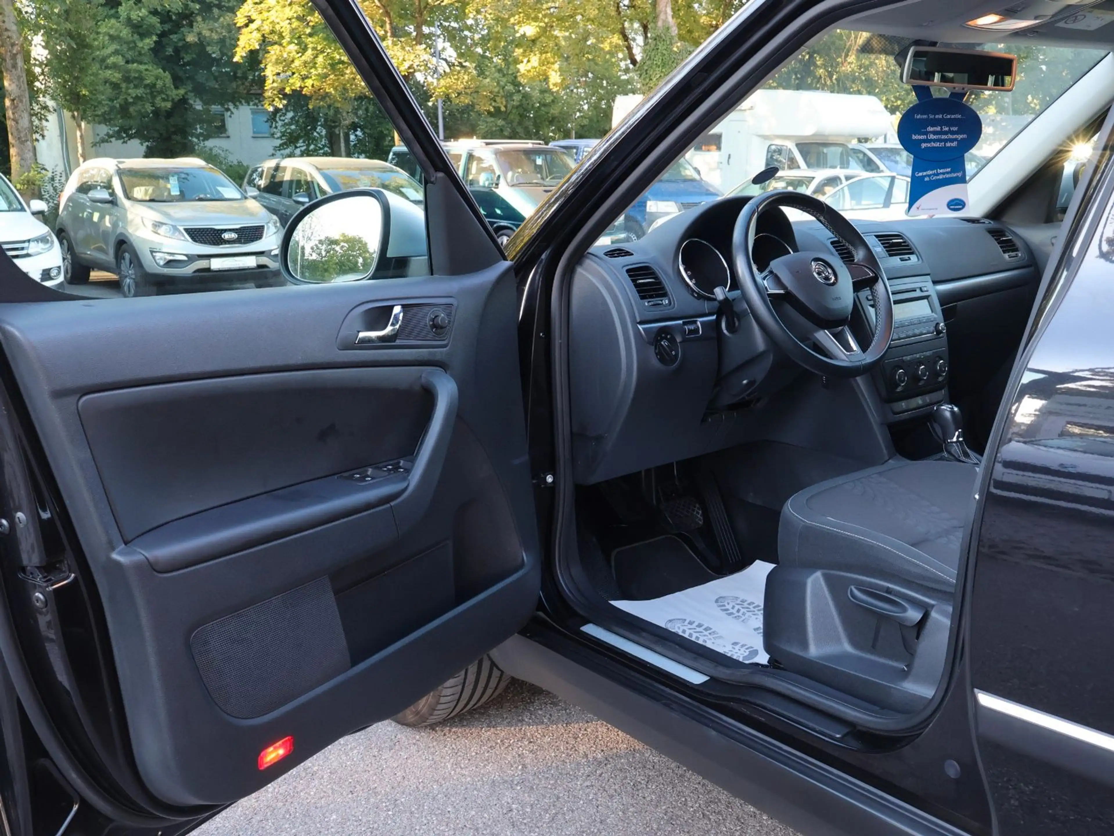 Skoda Yeti Outdoor 2.0 TDI 4x4 DSG Adventure SHZ-8Fach — photo 14