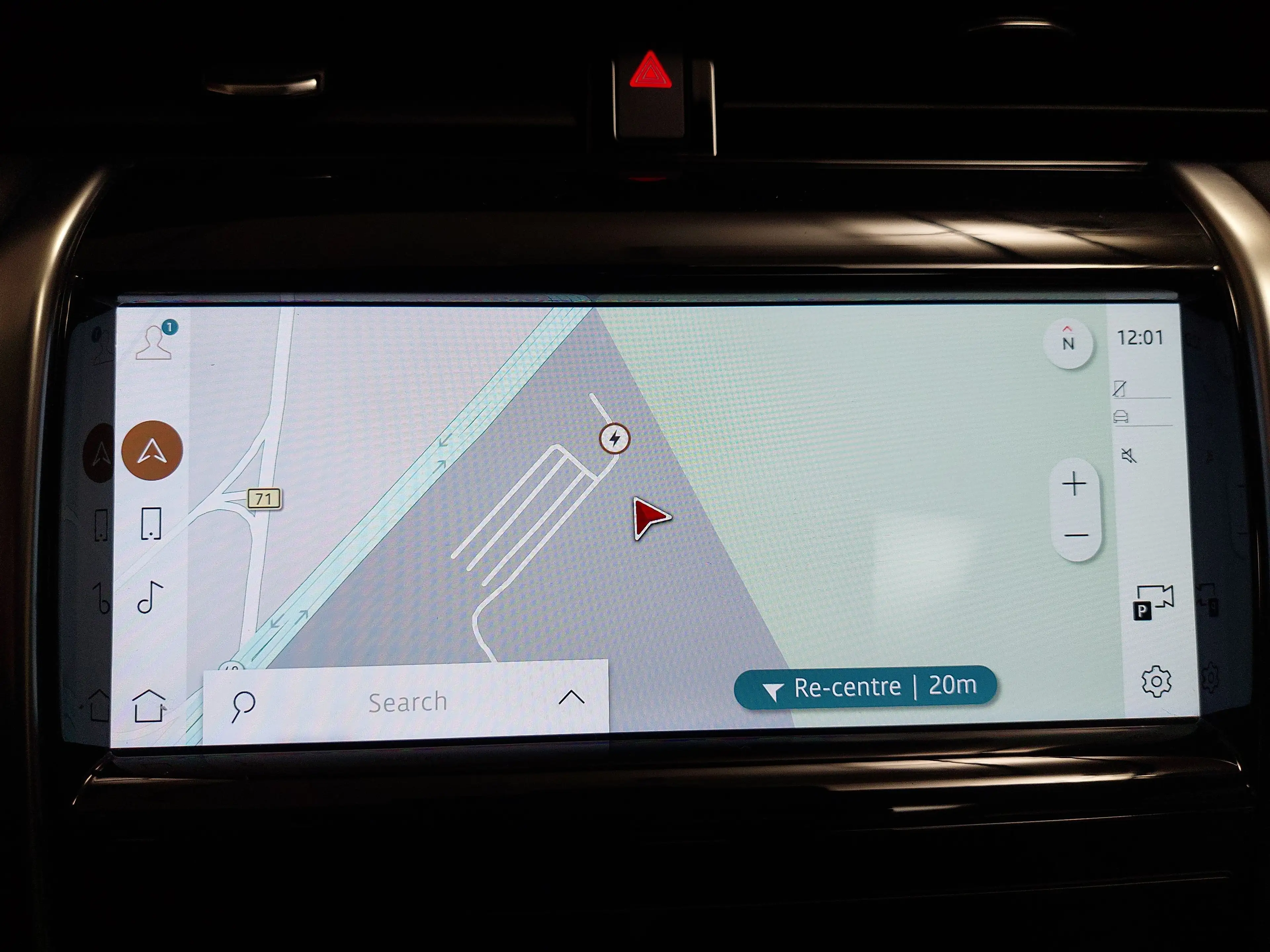 Land Rover Discovery Sport DISCOVERY SPORT NAVI KLIMAAUT LED RADIO MFL PANO VC PDC DAB KAMERA SOUND AWD SE — photo 22