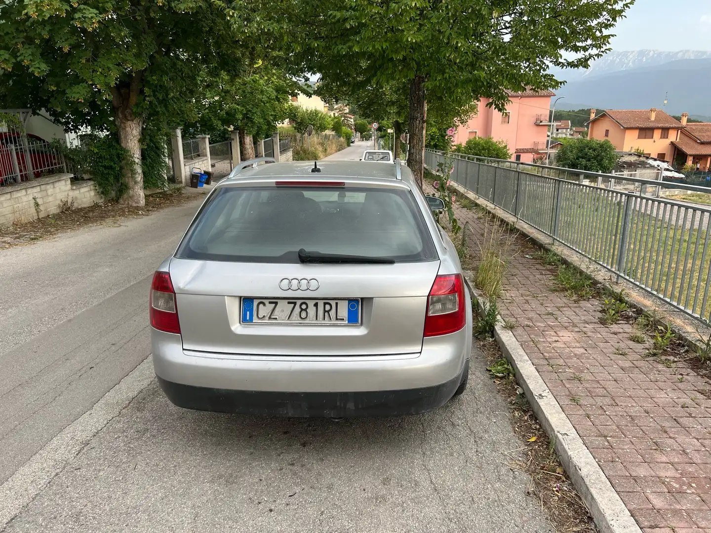 Audi A4 Avant 1.9 tdi 130cv trattabile - 2