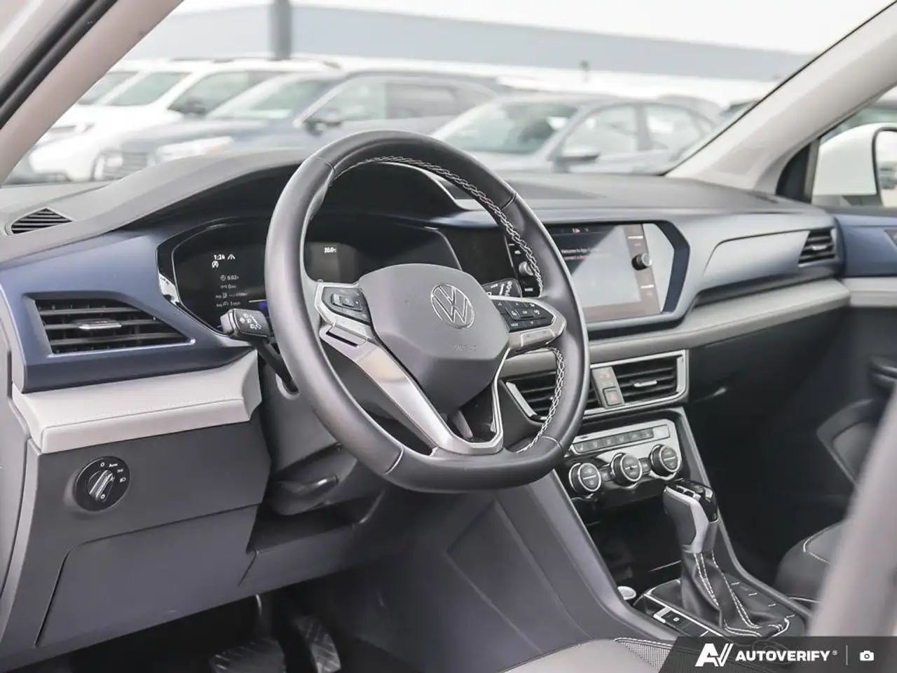 Volkswagen Taos снимка Volkswagen Taos