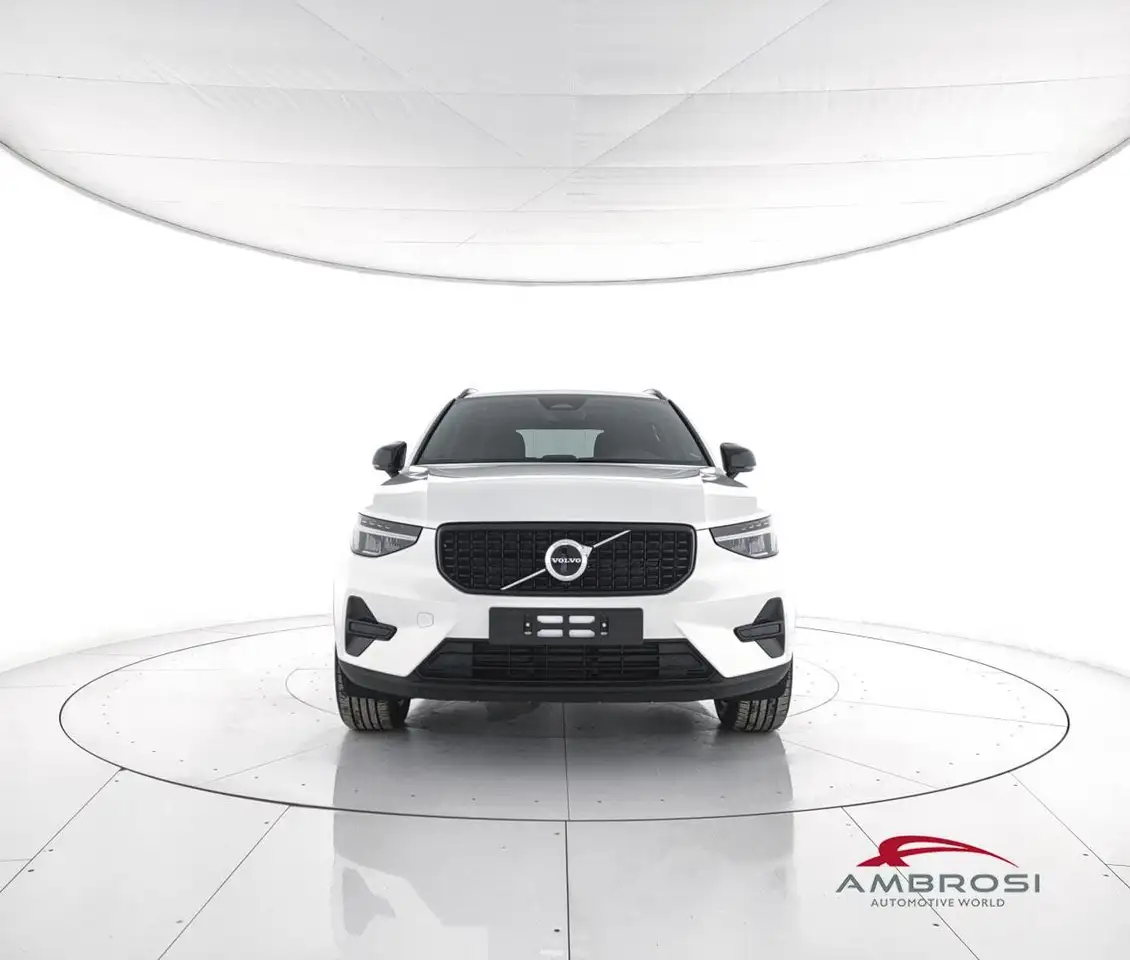 Volvo XC40 2026