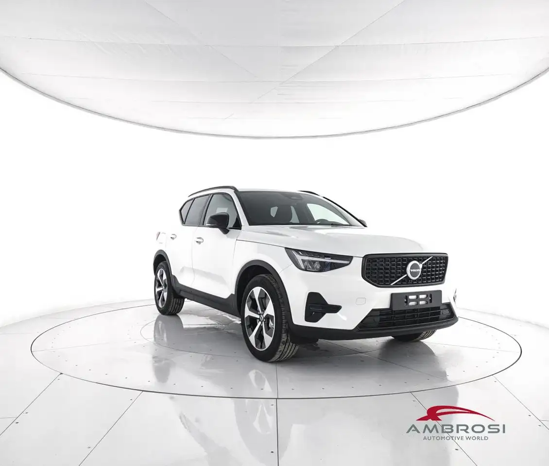 Volvo XC40 2026