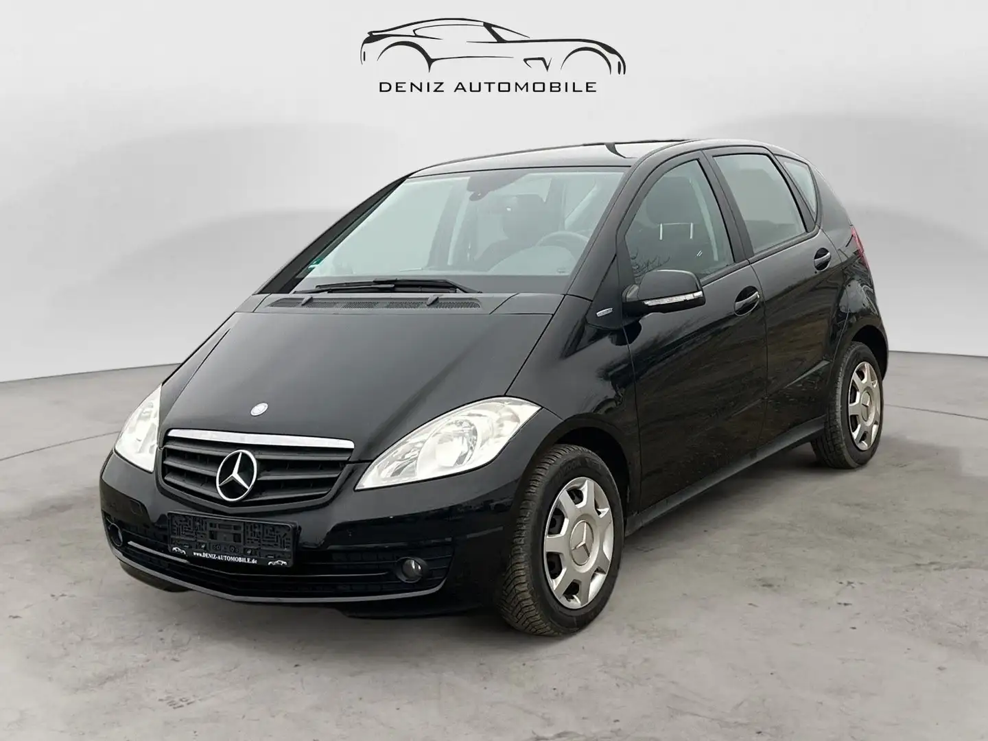 Mercedes-Benz A 180 BlueEfficiency *Klima*Allwetterreifen* Schwarz - 1