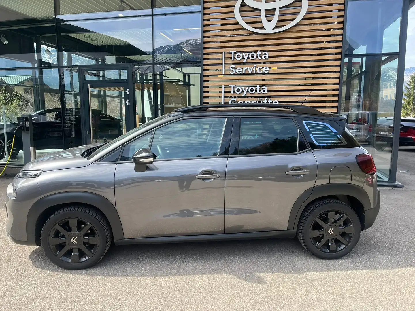 Citroen C3 Aircross PureTech130 Grau - 1