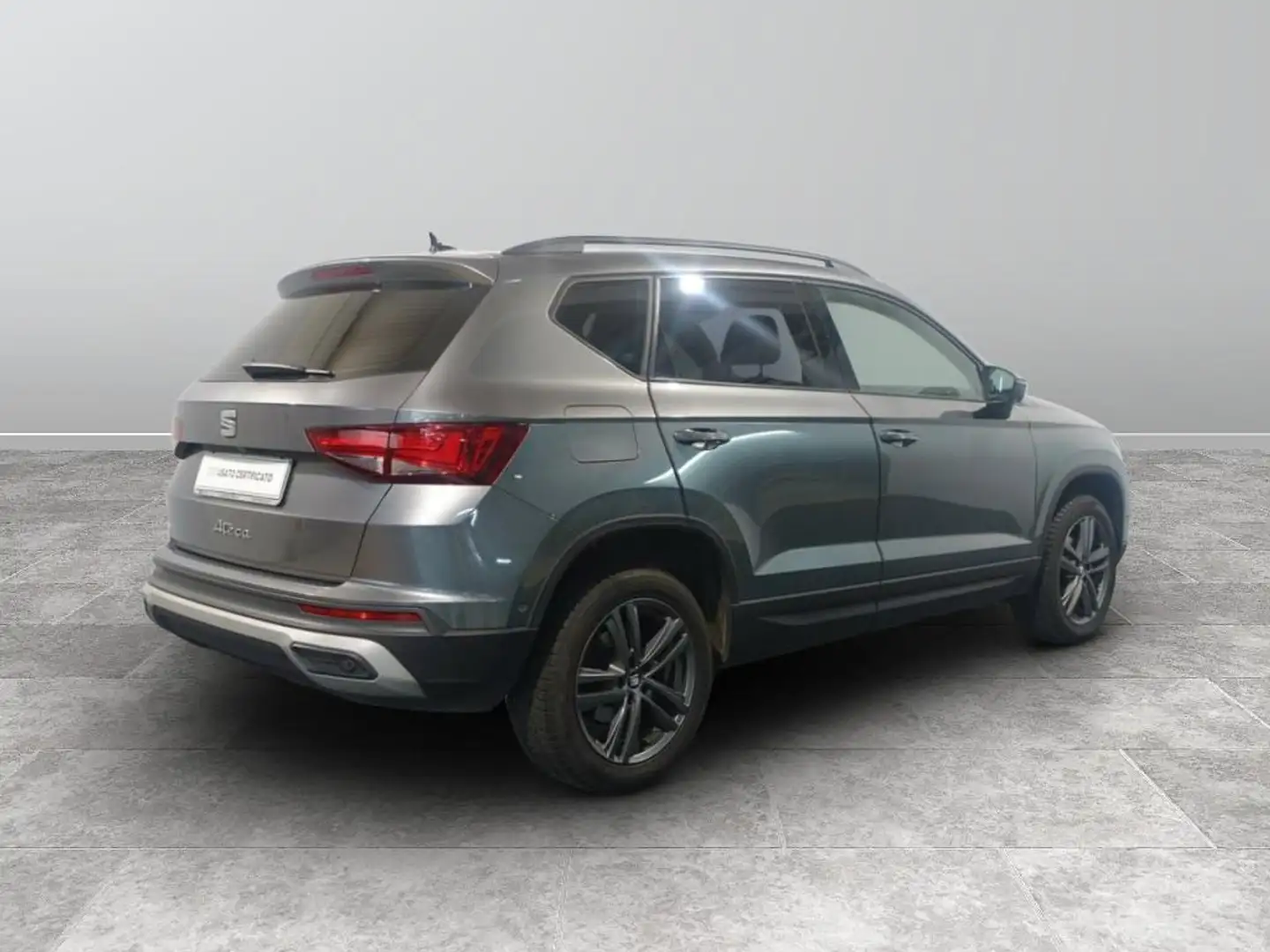 SEAT Ateca 1.0 tsi Business 110cv Grijs - 2