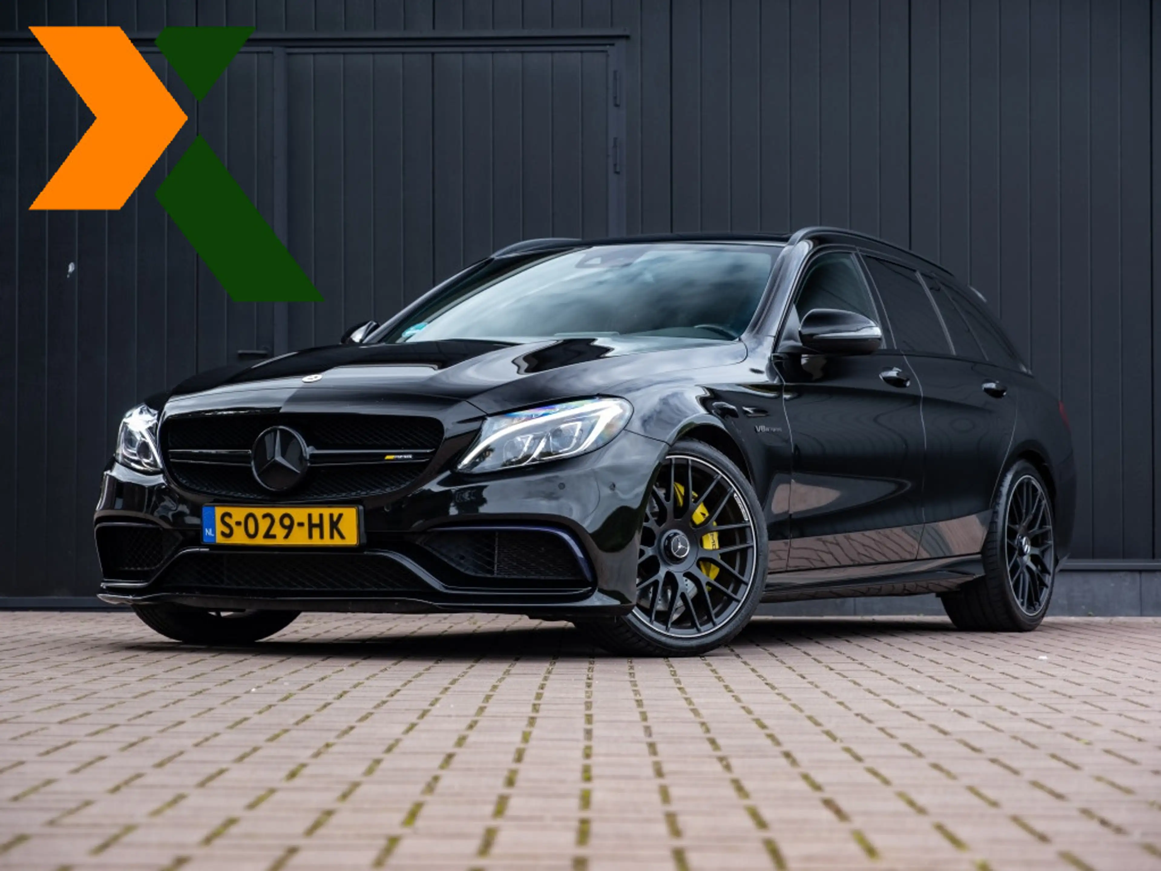 Mercedes-Benz C 63 AMG Estate V8 BiTurbo | Carbon | Schaalstoelen | Panod