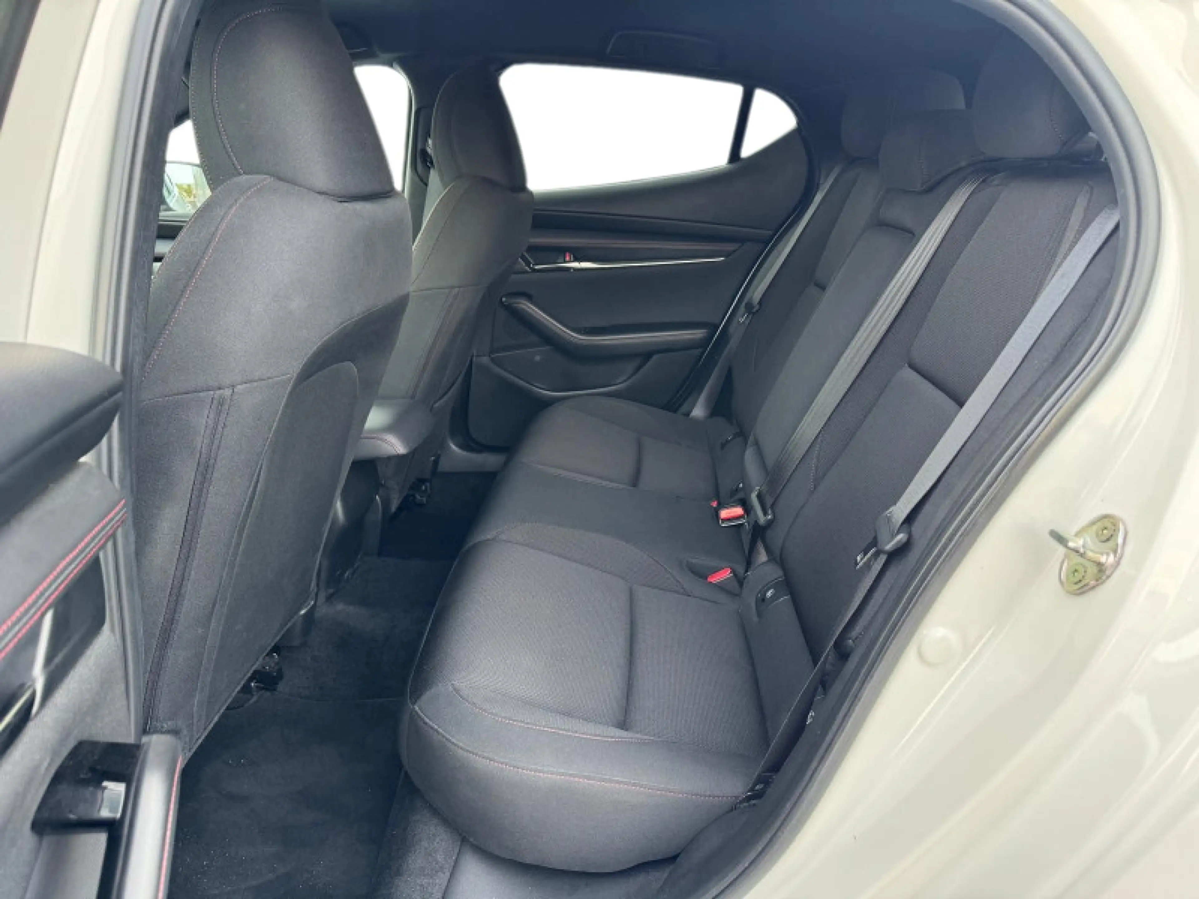 Mazda 3 HOMURA 122 — photo 13