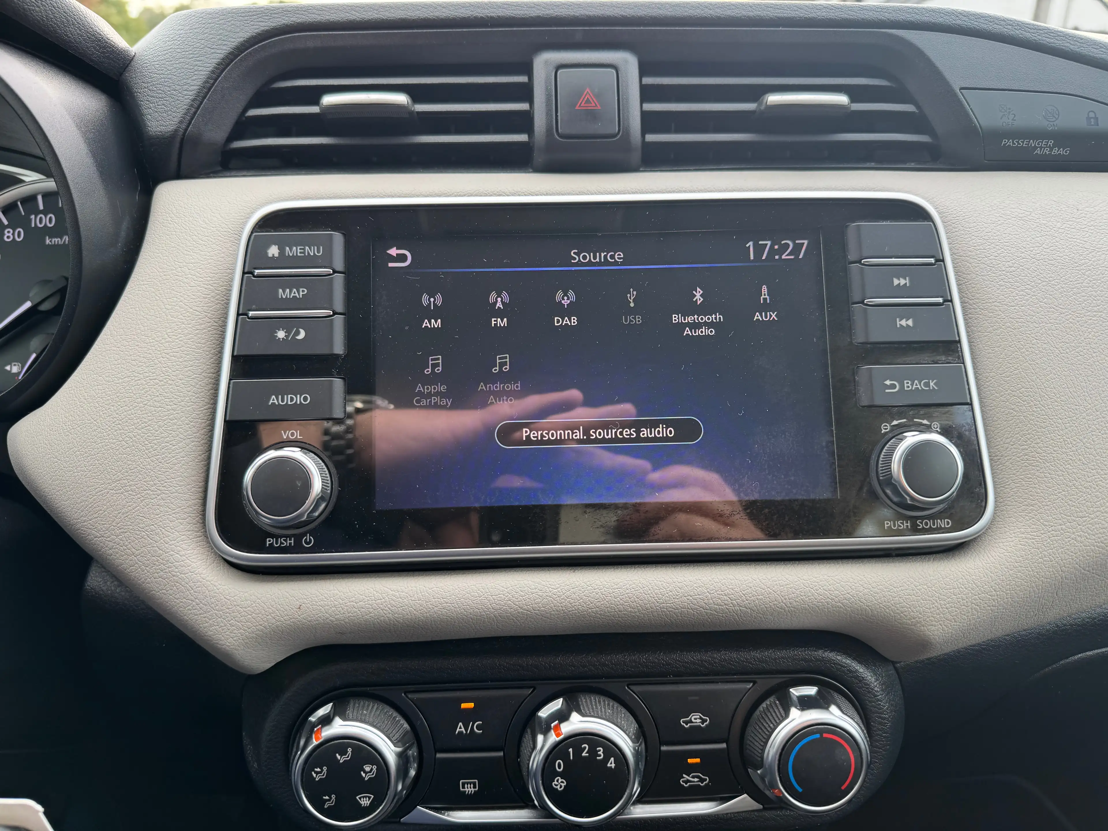 Nissan Micra 1.0 IG-T ACENTA / 6D / NAV / AIRCO / CARPLAY / CRUISE / GARANTIE — photo 11