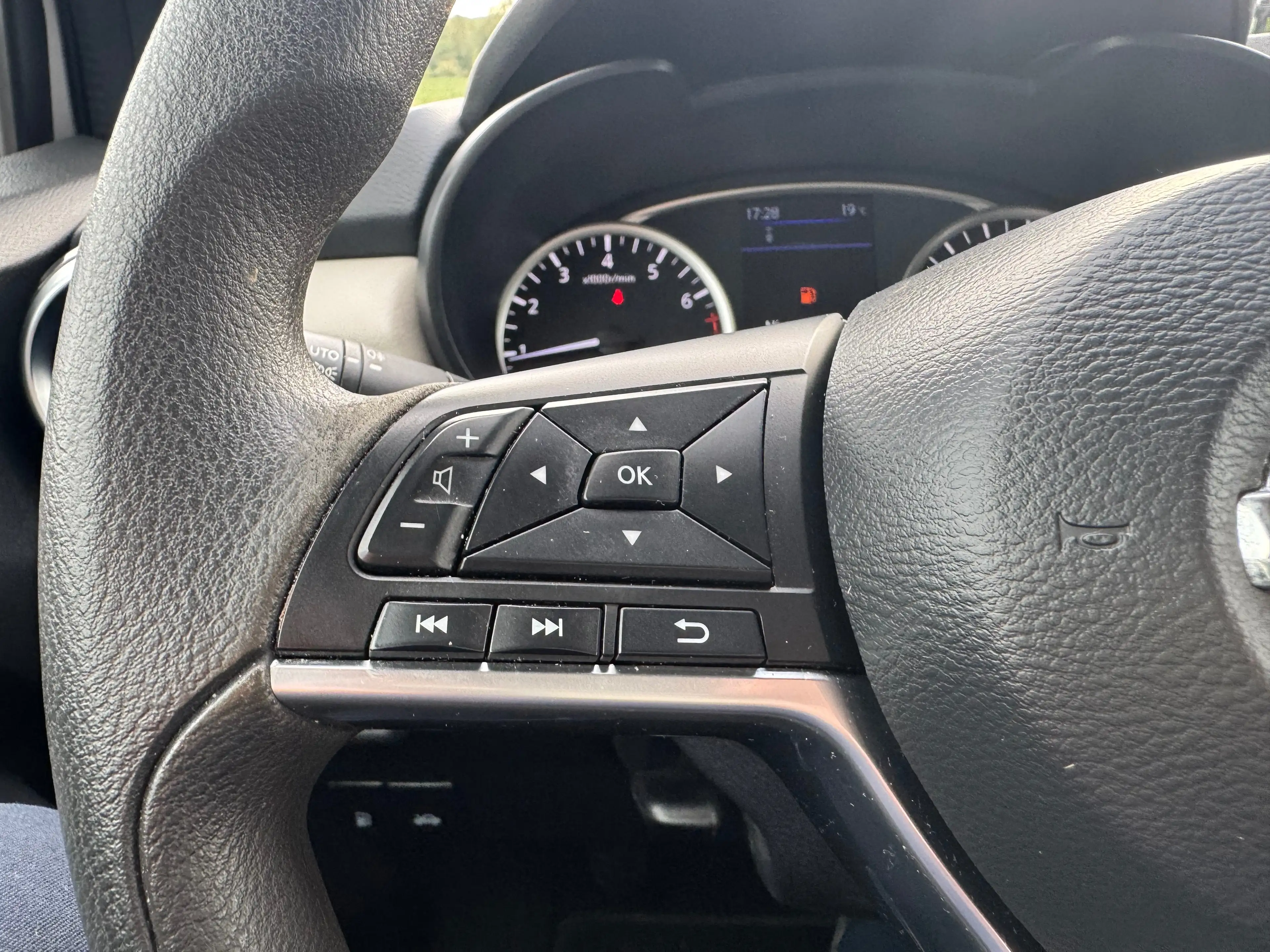 Nissan Micra 1.0 IG-T ACENTA / 6D / NAV / AIRCO / CARPLAY / CRUISE / GARANTIE — photo 13