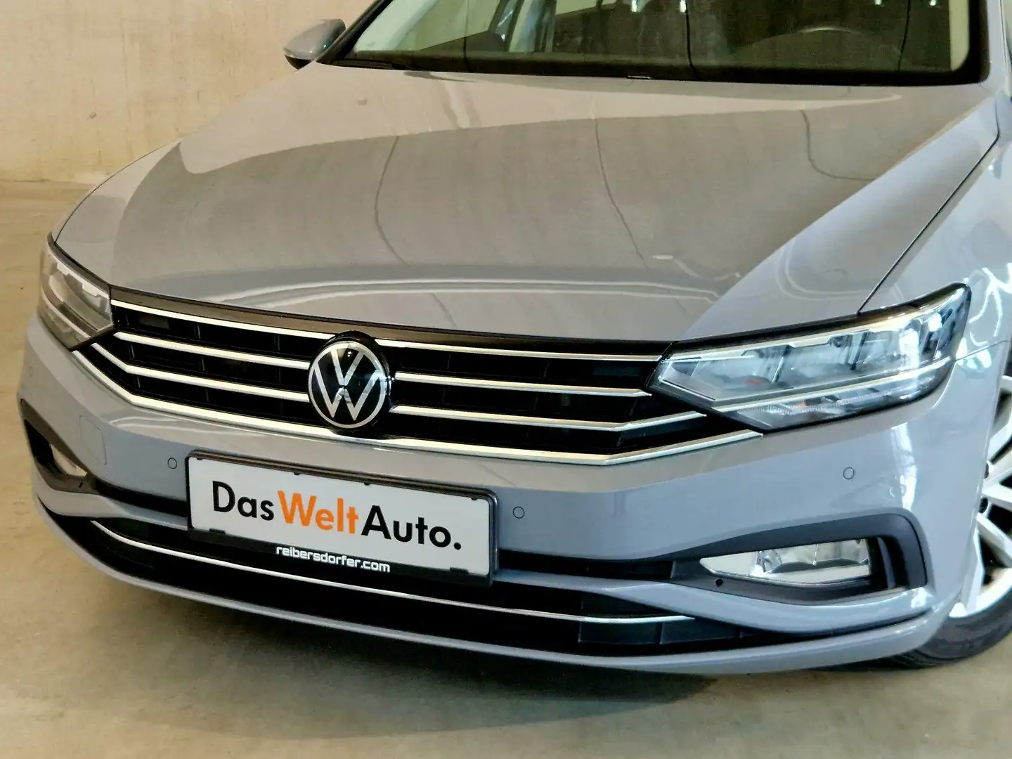 Volkswagen Passat Variant Business TDI Gris - 2