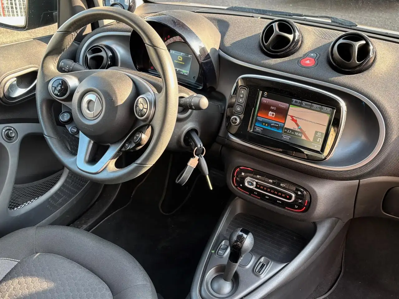 smart forTwo 2021 — фото 13