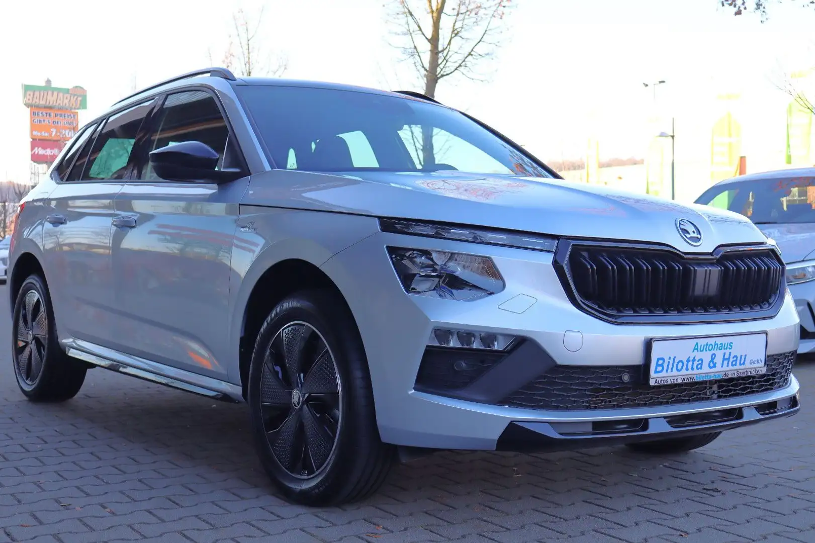 Skoda Kamiq 1.0 TSI Monte Carlo DSG !V-Cockpit+Pano! Argent - 2