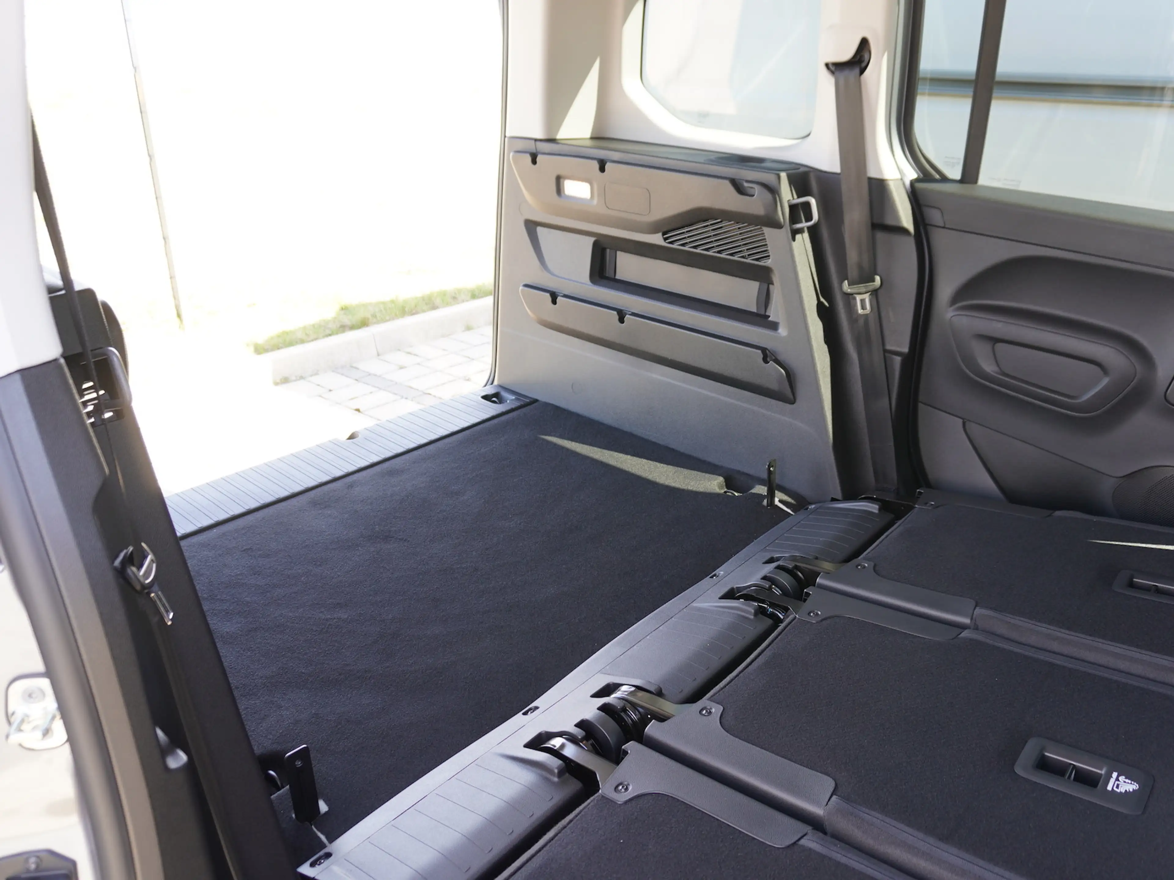 Fiat Doblo Kombi 1.5 100 / 10-Zoll Infotainment — photo 10