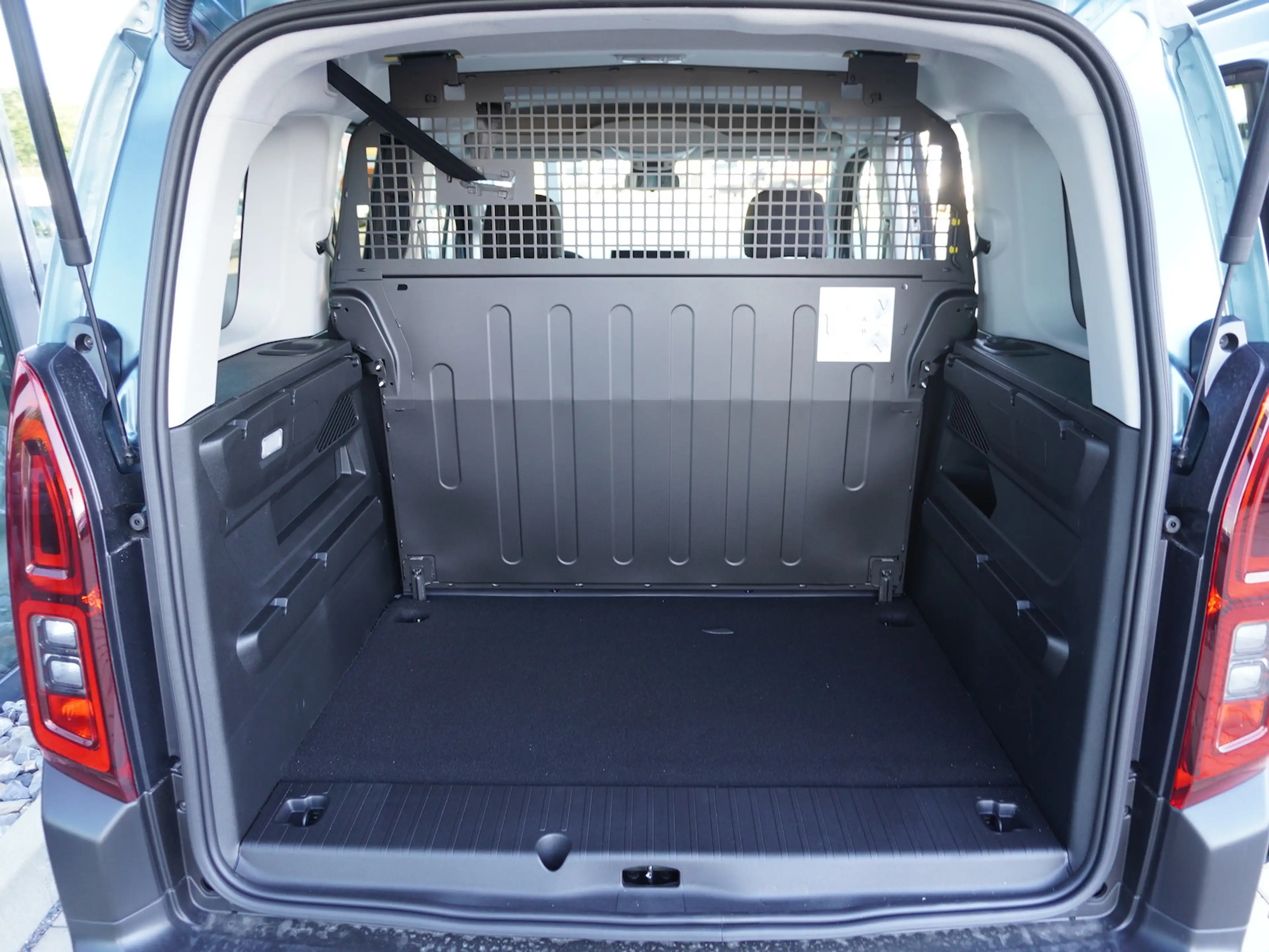Fiat Doblo Kombi 1.5 100 / 10-Zoll Infotainment — photo 6