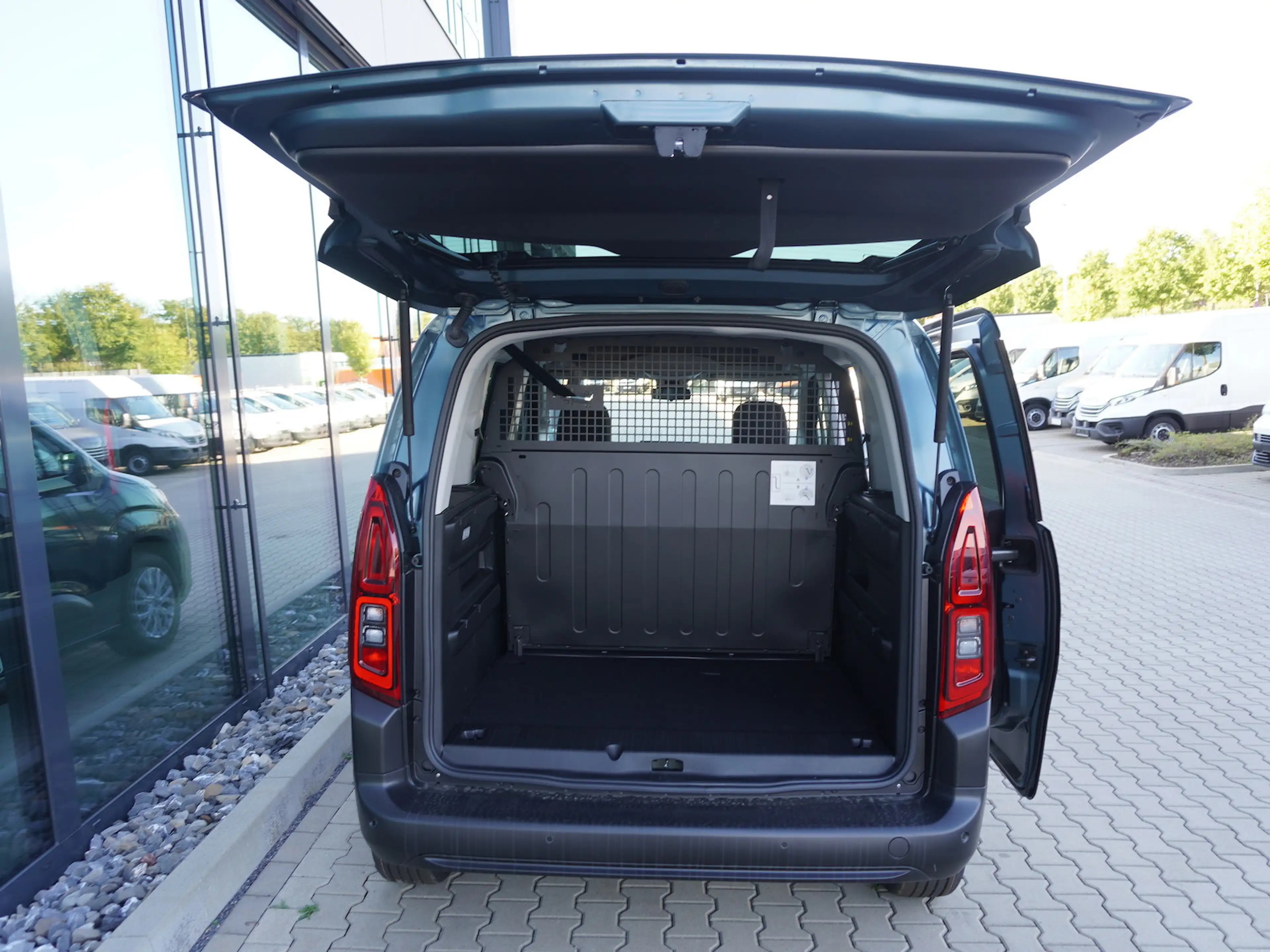 Fiat Doblo Kombi 1.5 100 / 10-Zoll Infotainment — photo 5