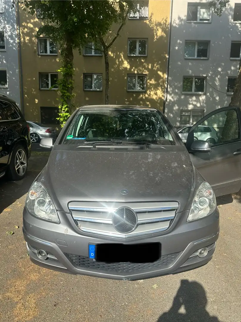 Mercedes-Benz B 160 BlueEFFICIENCY - 1