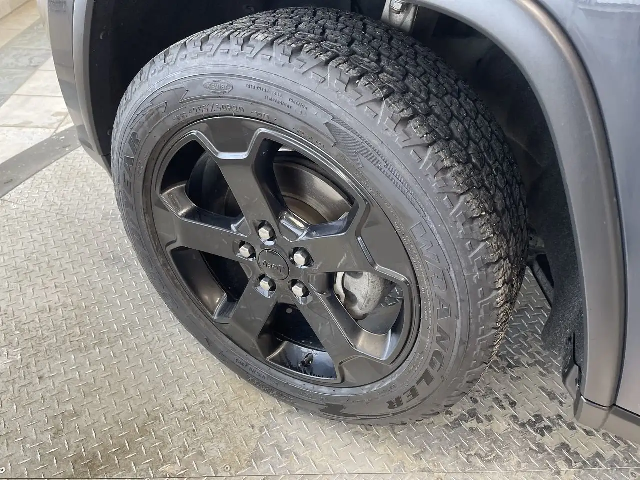 Jeep Grand Cherokee снимка Jeep Grand Cherokee