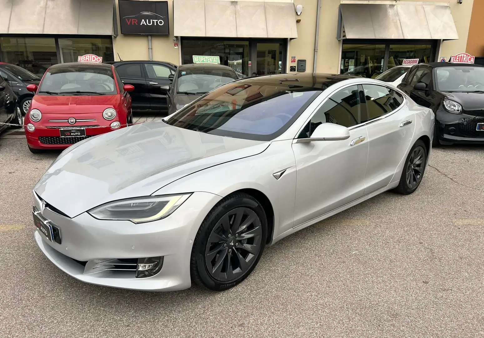 Tesla Model S 75 D srebrna - 1