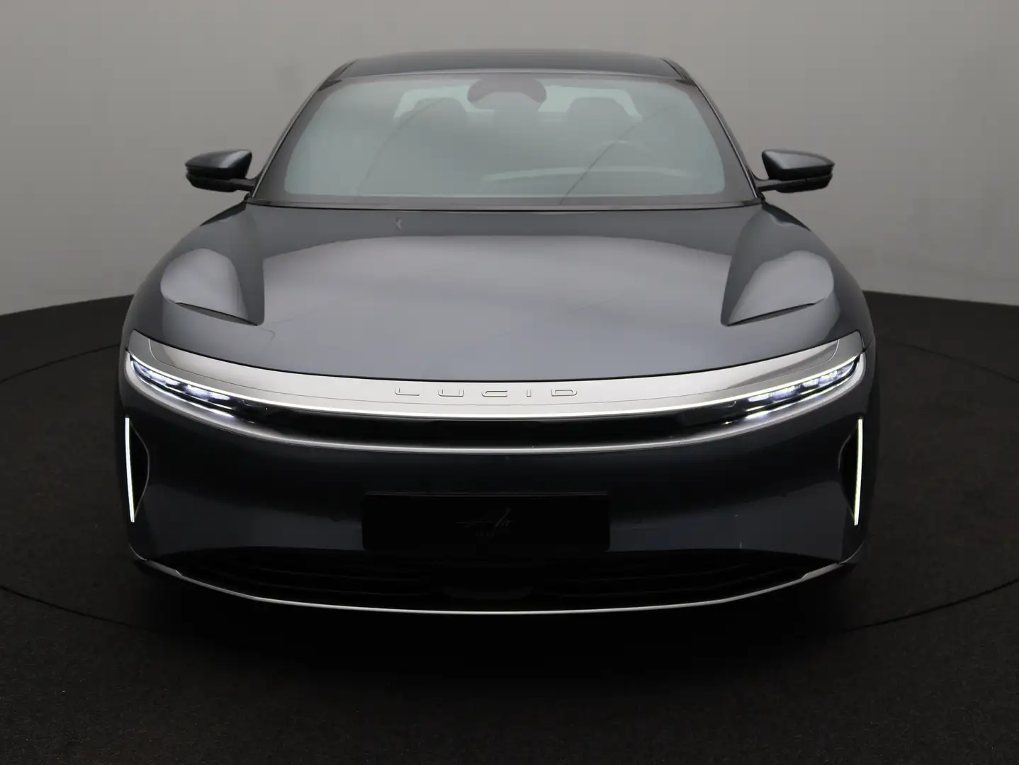 Lucid Air Pure Blau - 2
