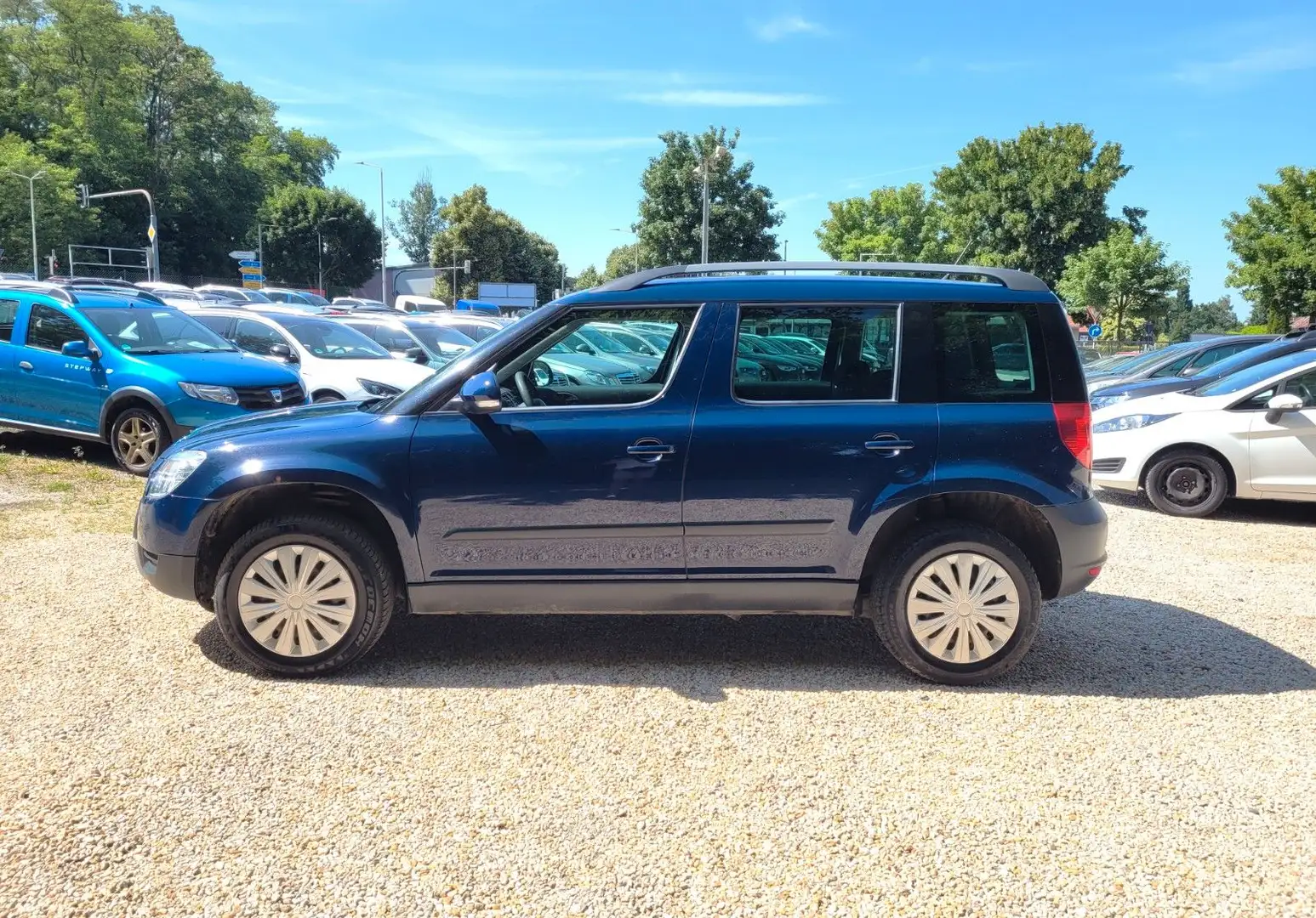 Skoda Yeti Active Plus Edition 4x4*PDC*AHK*Klima*SZH* Blau - 2