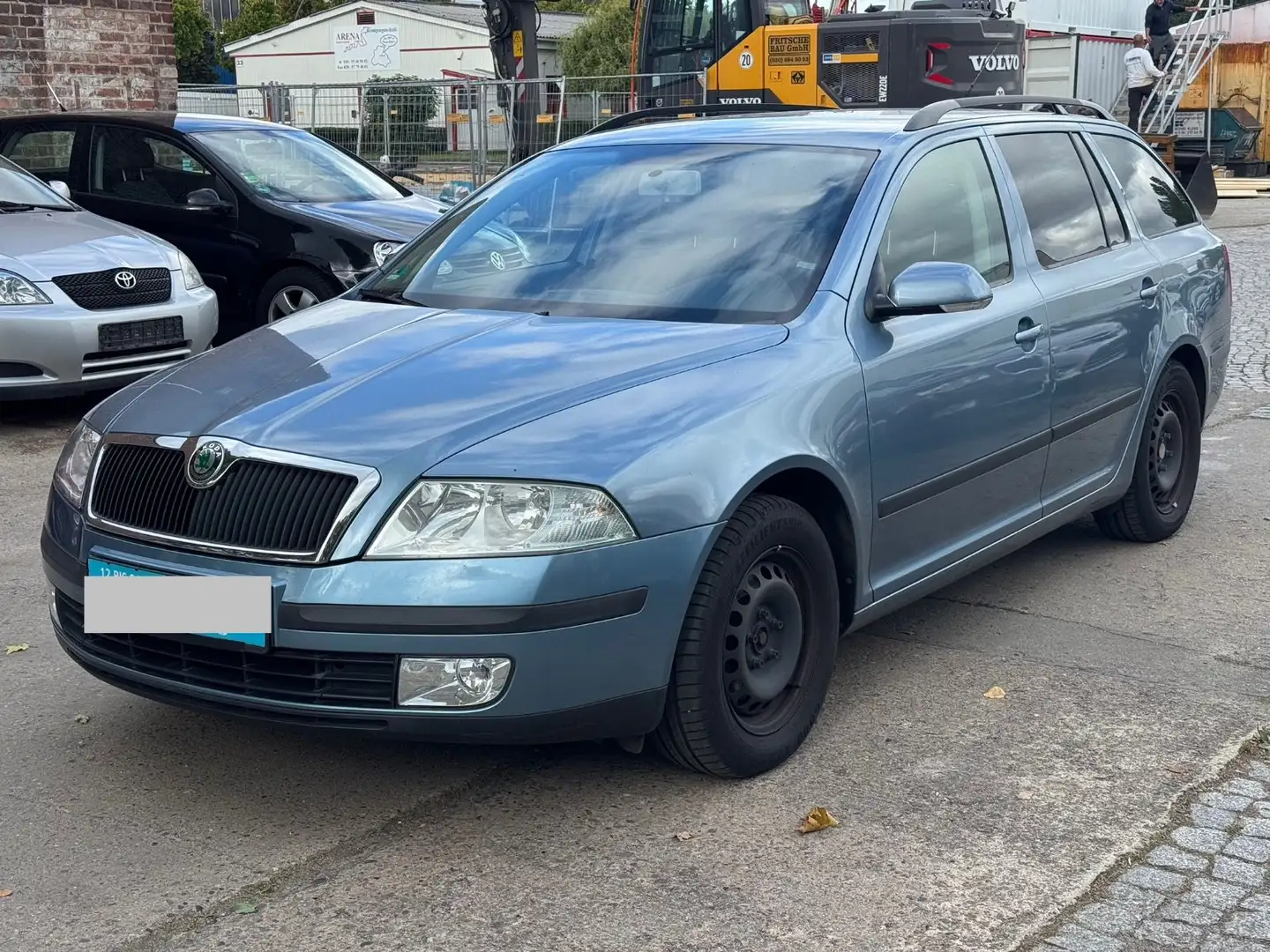 Skoda Octavia Combi PDC hinten Tüv neu Blau - 1
