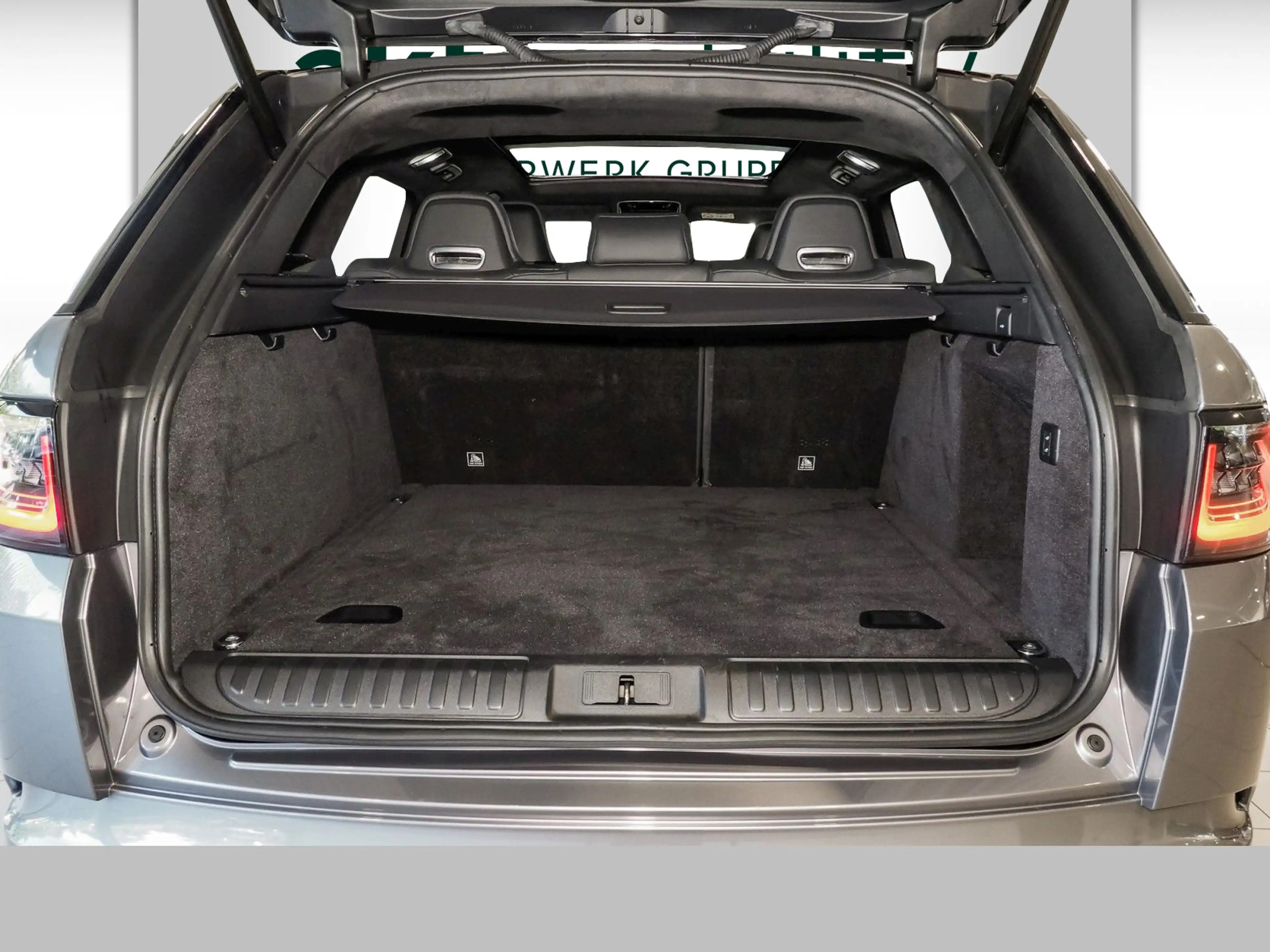 Land Rover Range Rover Sport SVR 5.0 V8 P 575 — photo 15