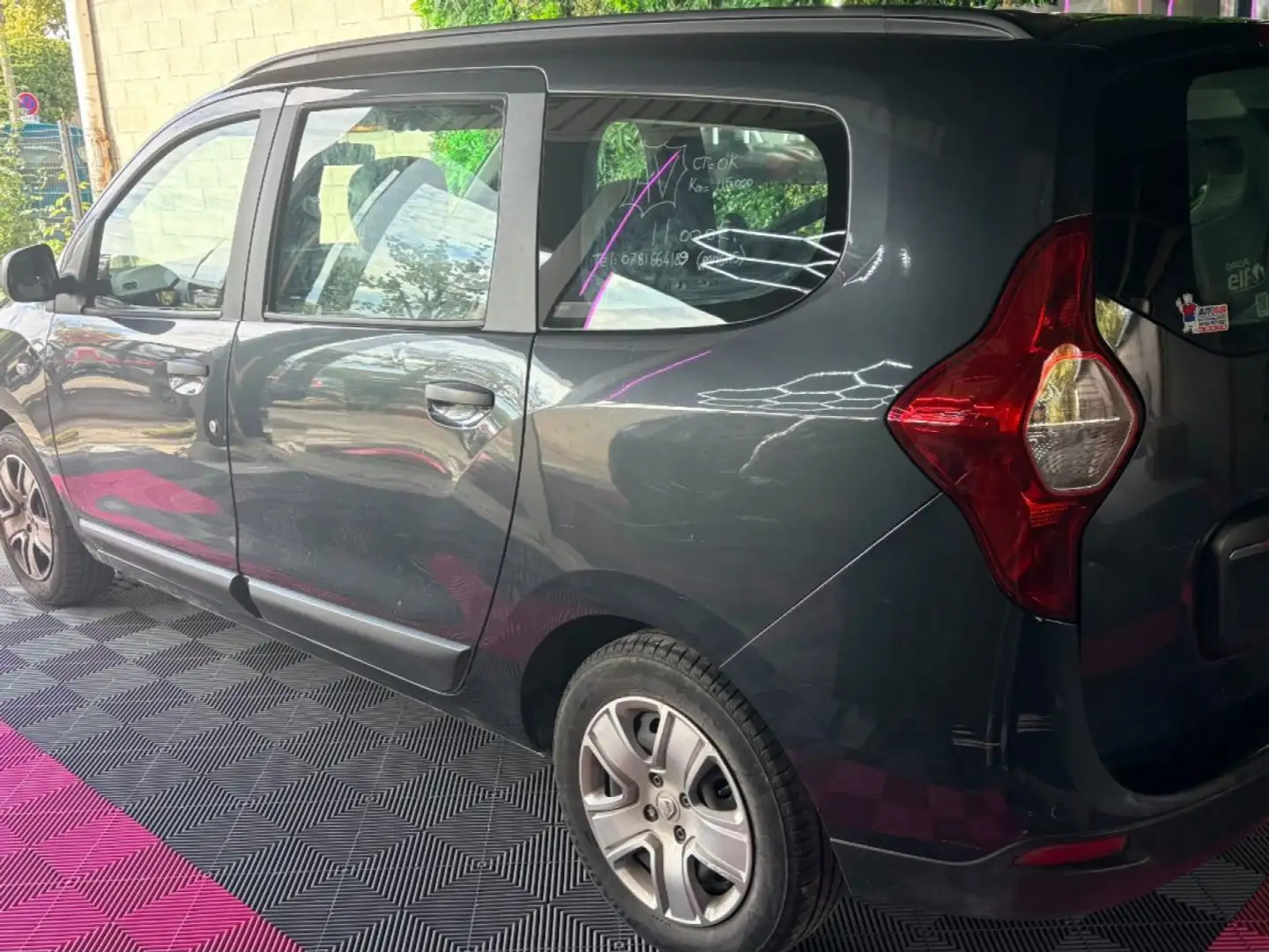 Dacia Lodgy Blue dCi 115 ch 7 places Essentiel ~ Régulateur / Limiteur de vitesses ~ Bluetooth ~ Suivi 100% Gris - 2