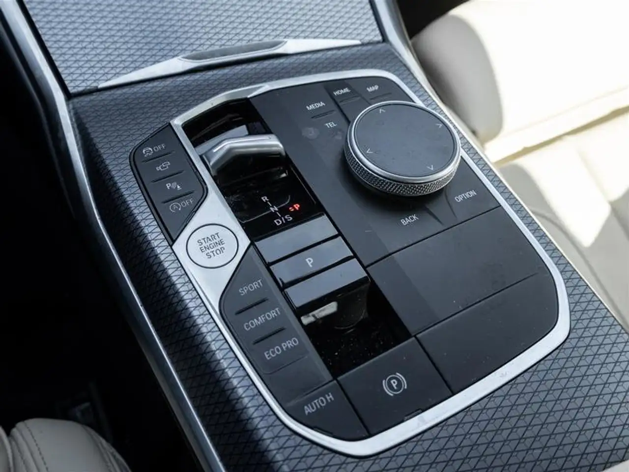 BMW 2 Series photo BMW 2 Series