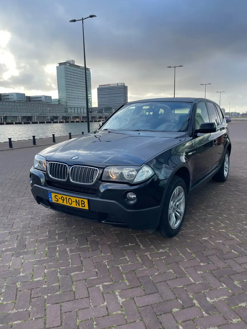 BMW X1 2.5si High Executive Zwart - 1