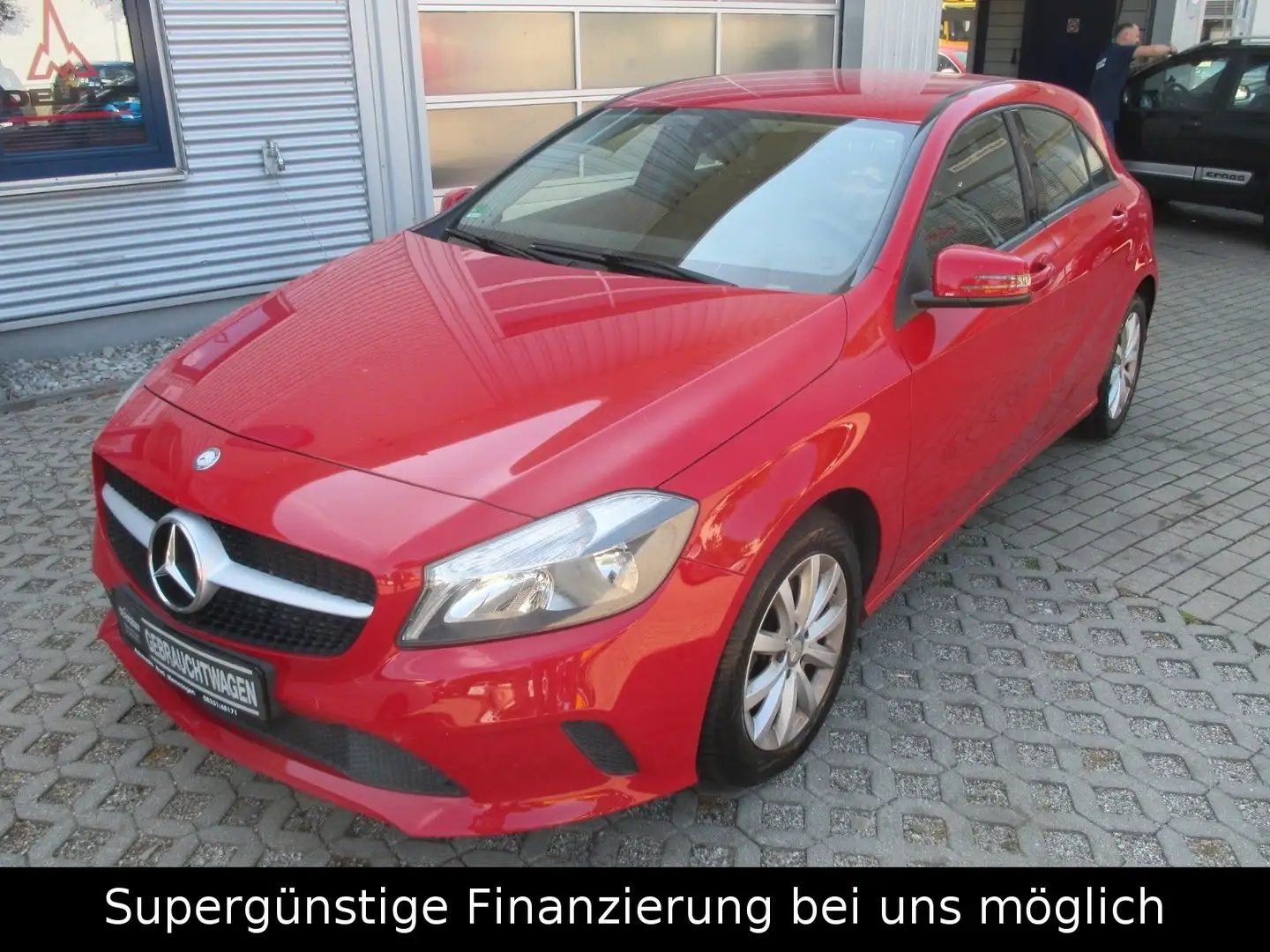 Mercedes-Benz A 180 A -Klasse A 180 BlueEfficiency,AUTOMATIK. Rot - 1