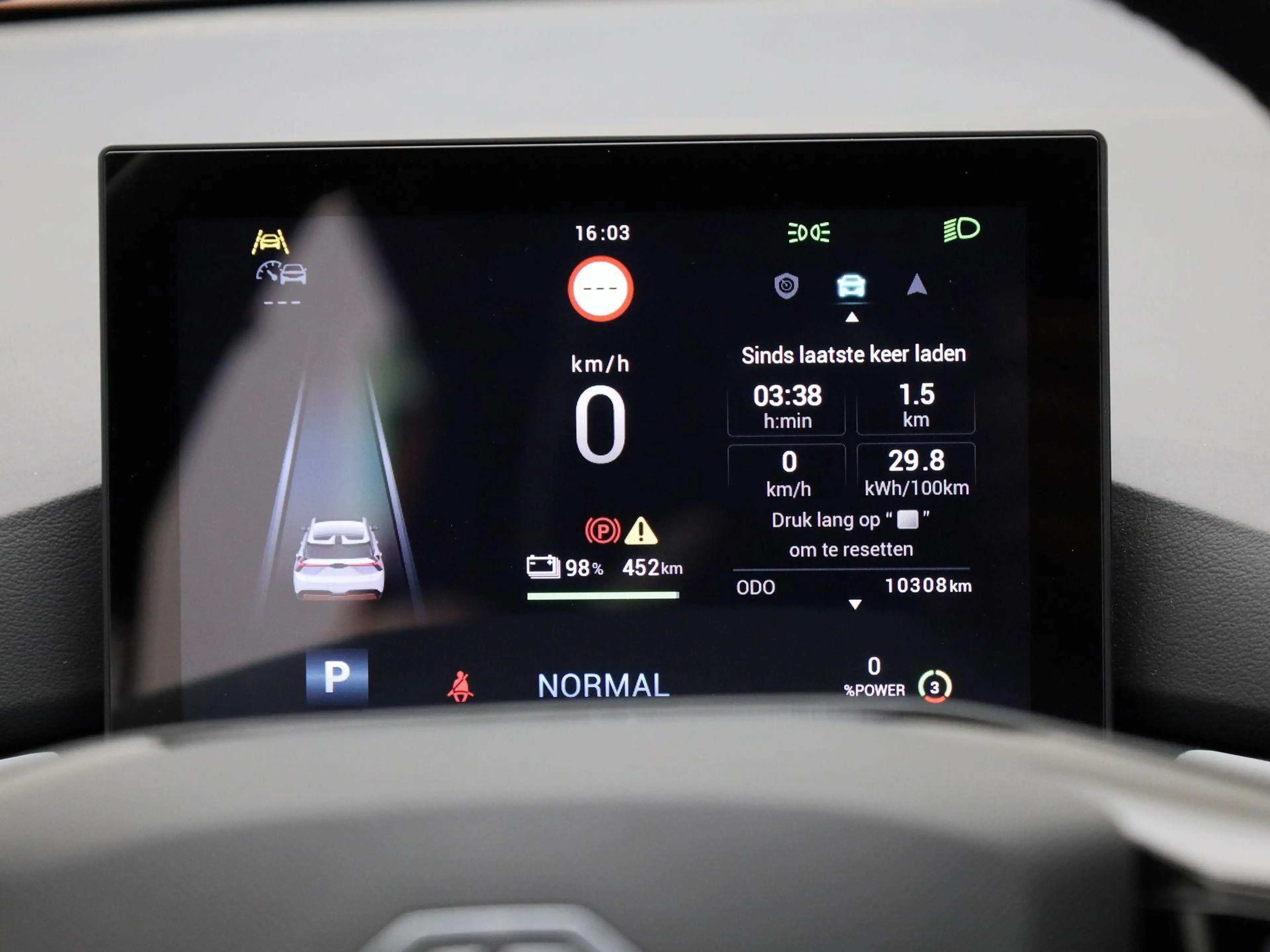MG MG4 Electric Luxury 64 kWh — photo 8