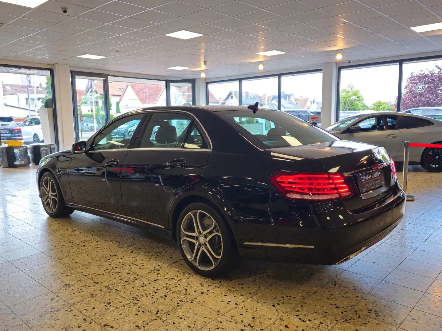 Mercedes-Benz E 200 Lim. BlueTec ( COMAND/ SHZ/ LED/ PDC/ NAVI Nero - 2