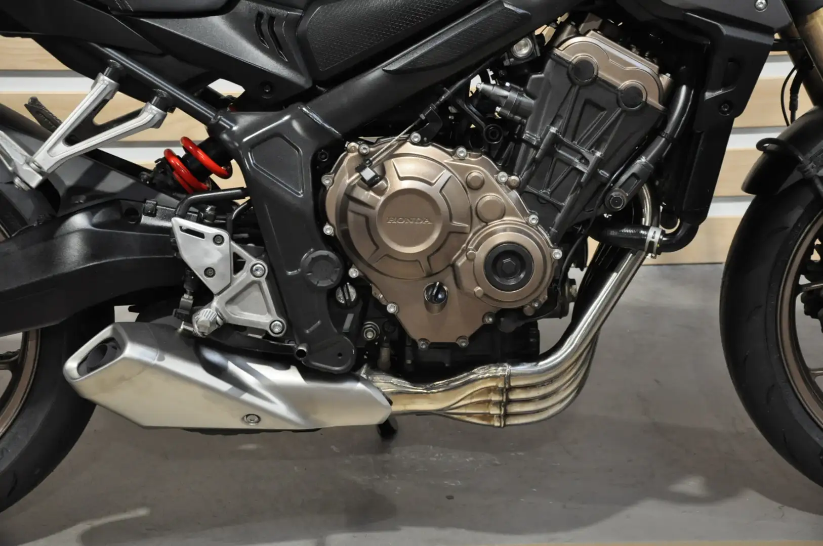 Honda CB 650 Grijs - 2