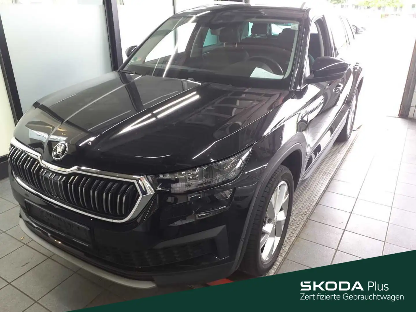 Skoda Kodiaq 1.5 TSI DSG Style*NAVI*PANO*ASSIST Schwarz - 1