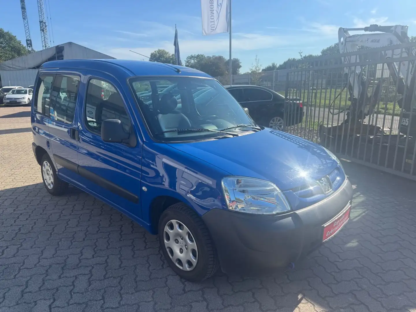 Peugeot Partner Blau - 2