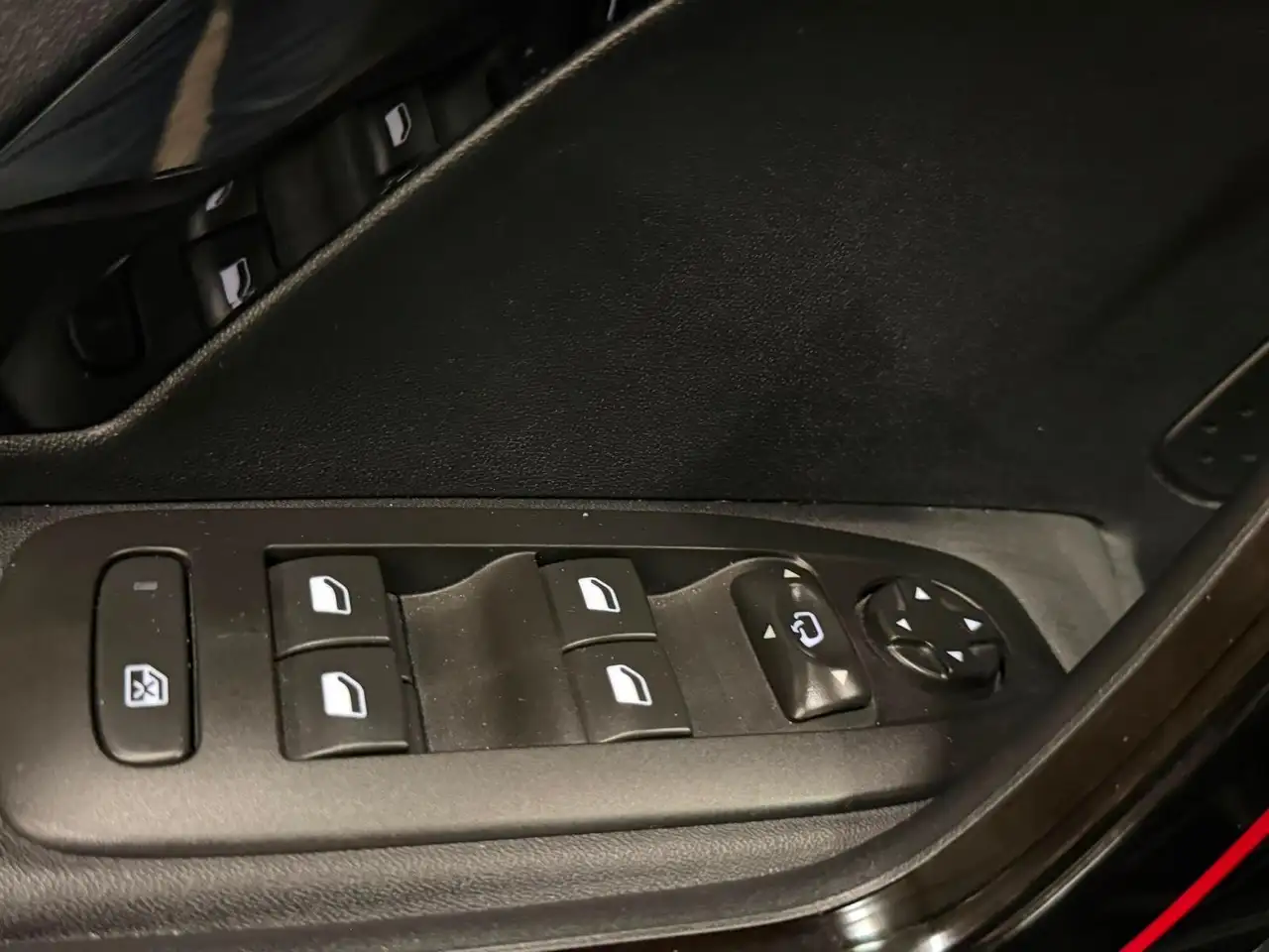 Peugeot 2008 2008 — photo 18