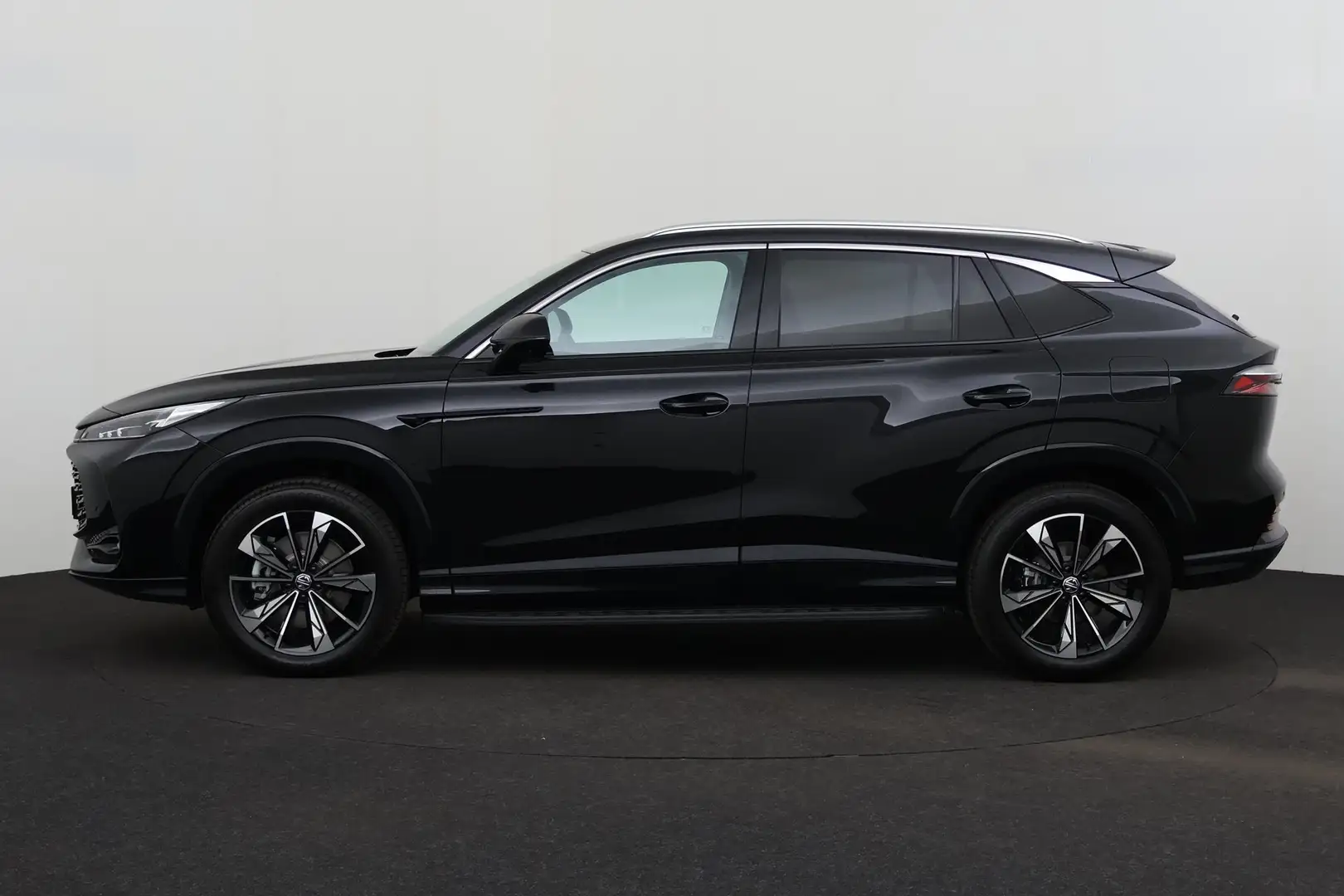 MG EHS 1.5 TGI LUXURY PHEV + CARPLAY + GPS + CAMERA + PDC - 2