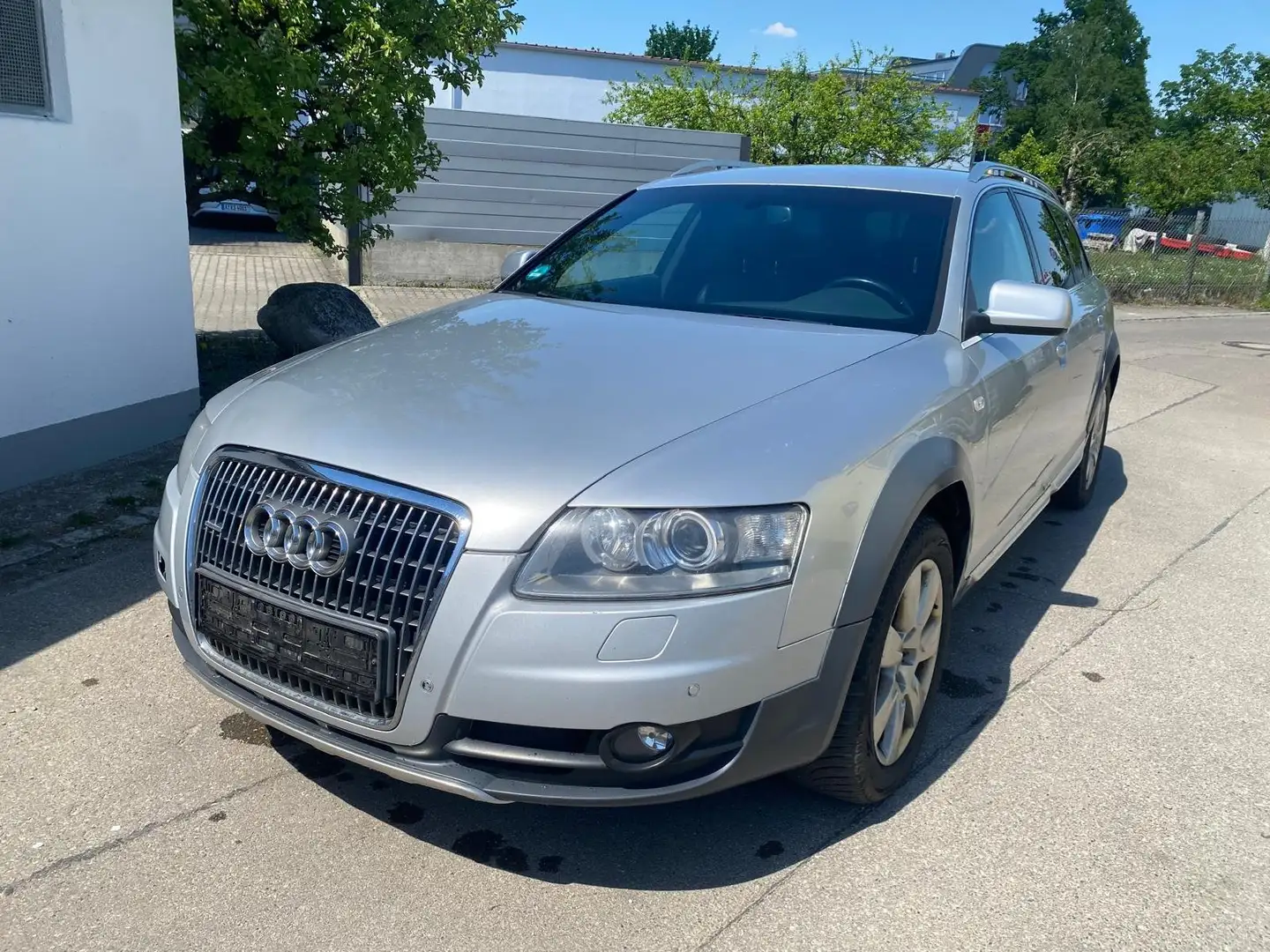 Audi A6 allroad Avant 3.0 TDI DPF quattro tiptronic Silber - 1