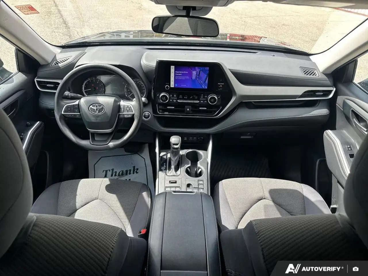 Toyota Highlander снимка Toyota Highlander