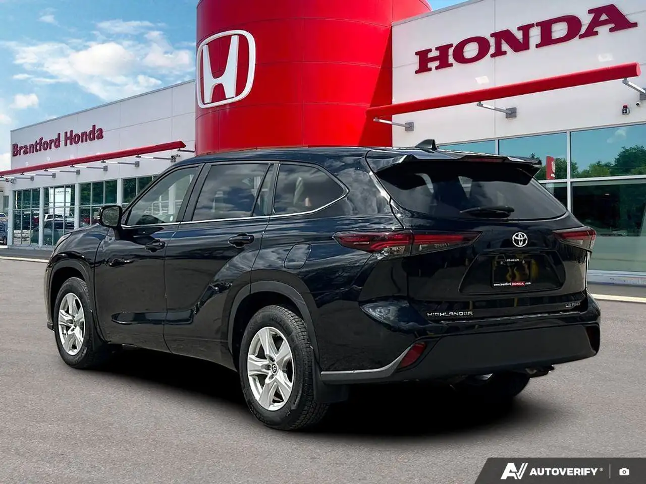 Toyota Highlander снимка Toyota Highlander