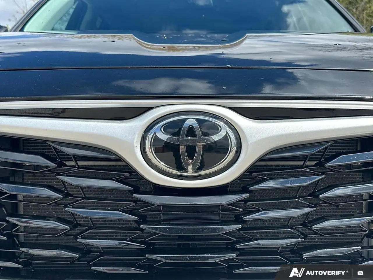 Toyota Highlander снимка Toyota Highlander