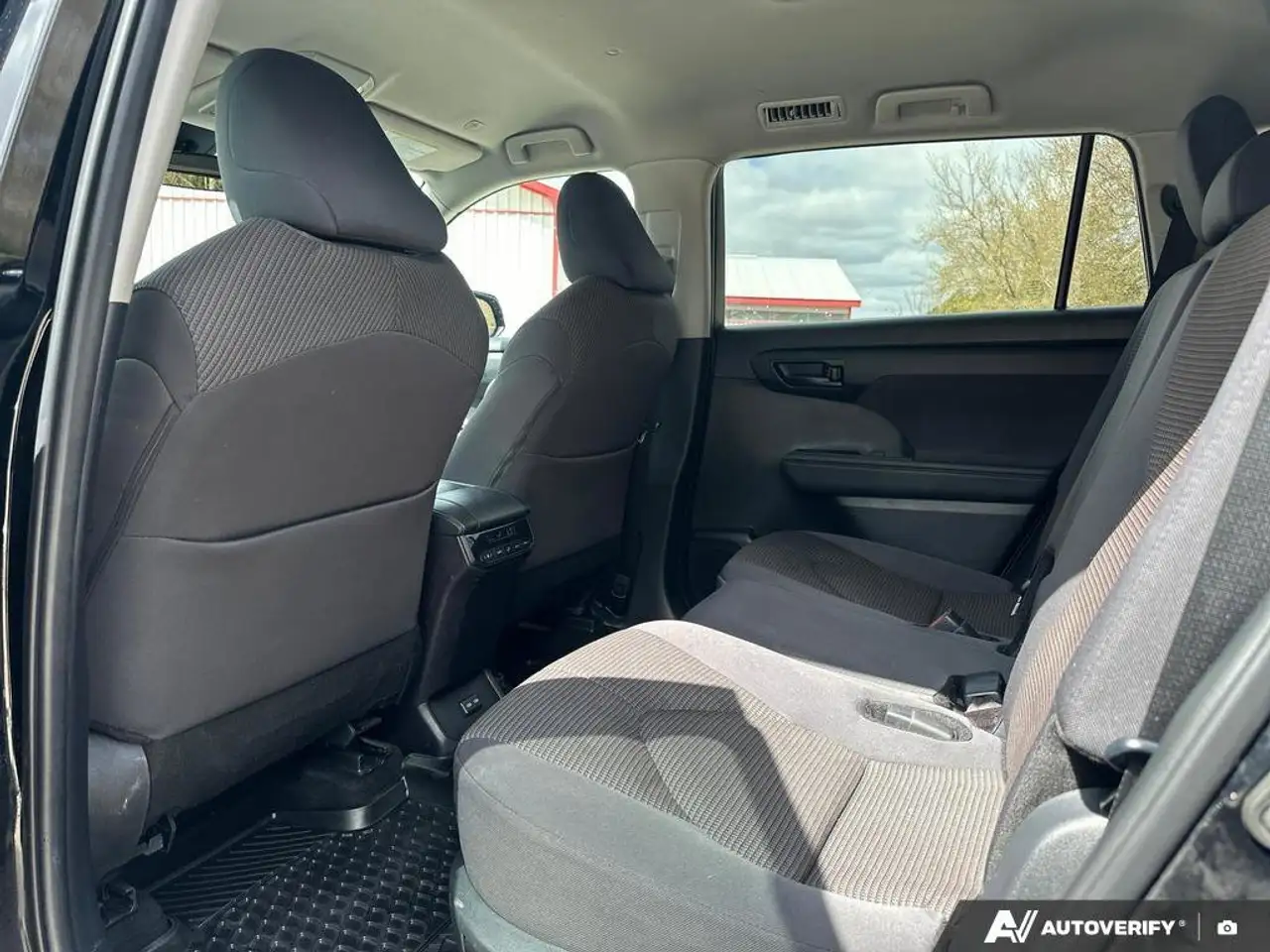 Toyota Highlander снимка Toyota Highlander